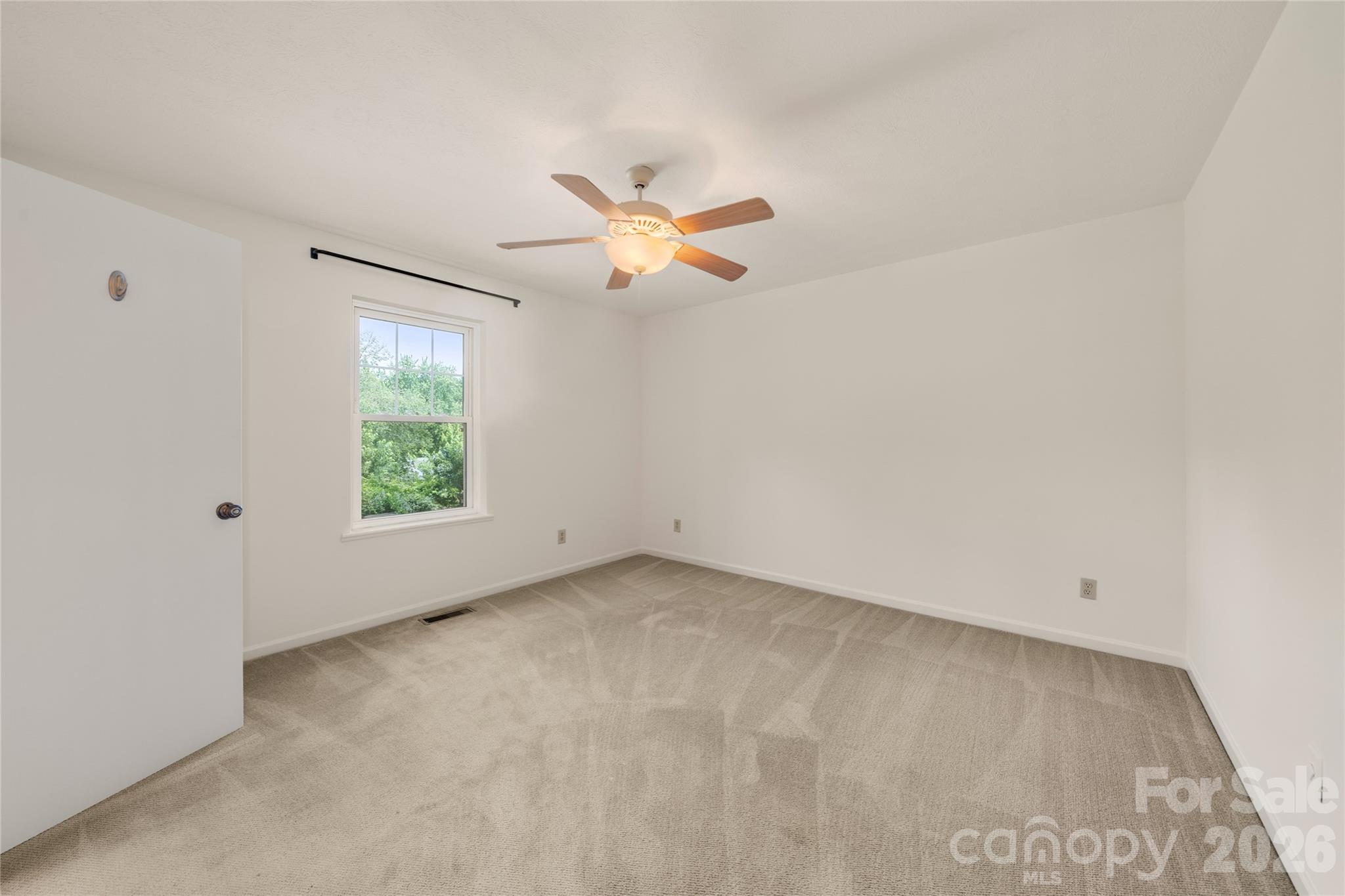 8 Wedgewood Drive — Mills River