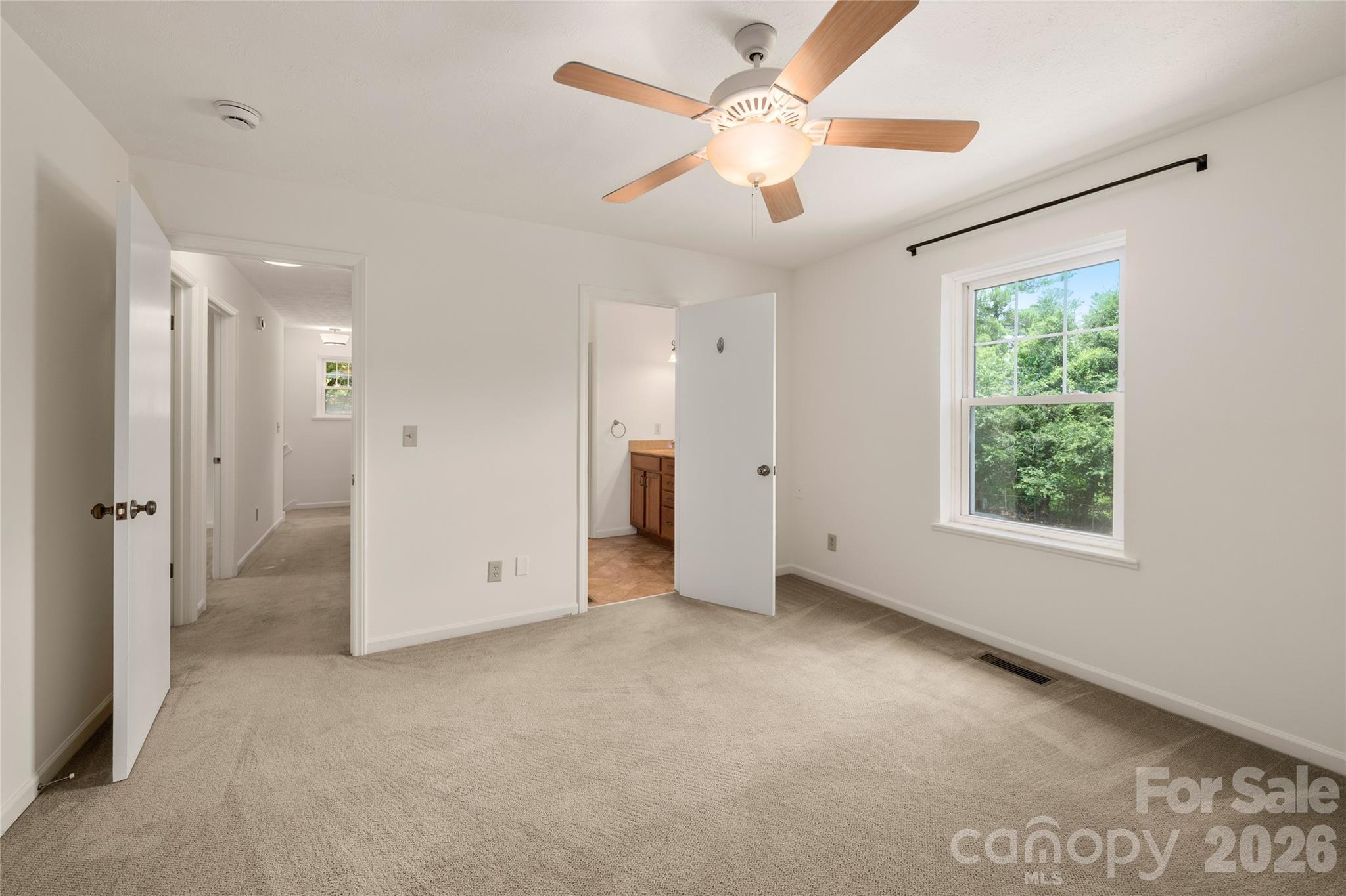 8 Wedgewood Drive — Mills River