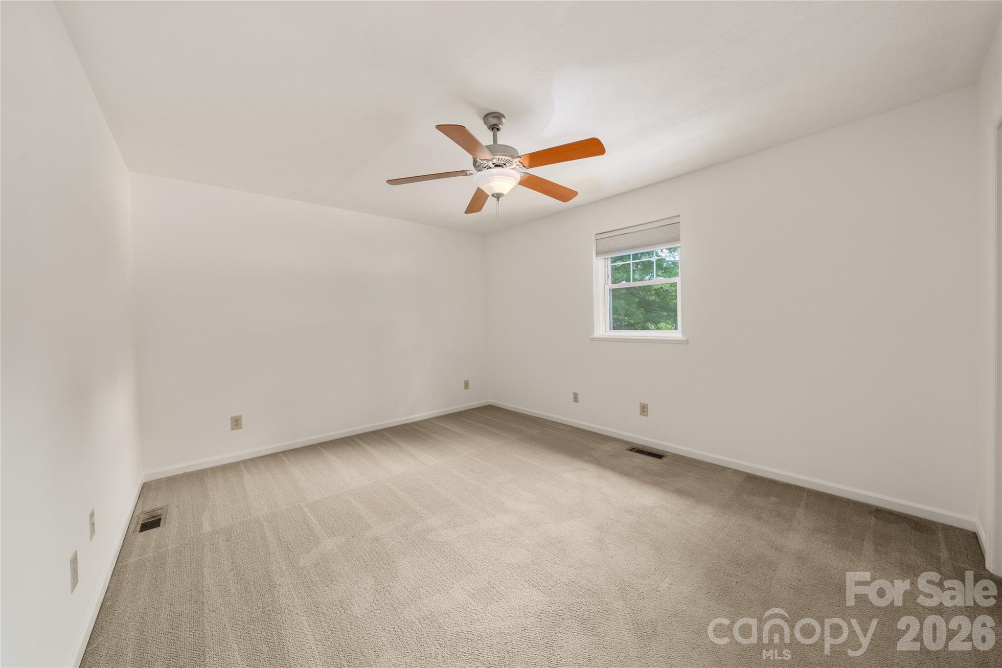 8 Wedgewood Drive — Mills River