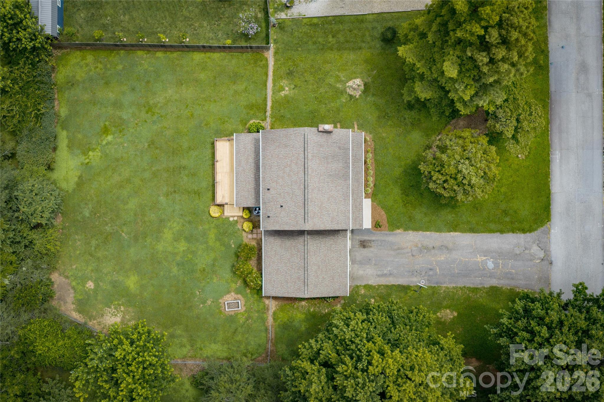 8 Wedgewood Drive — Mills River