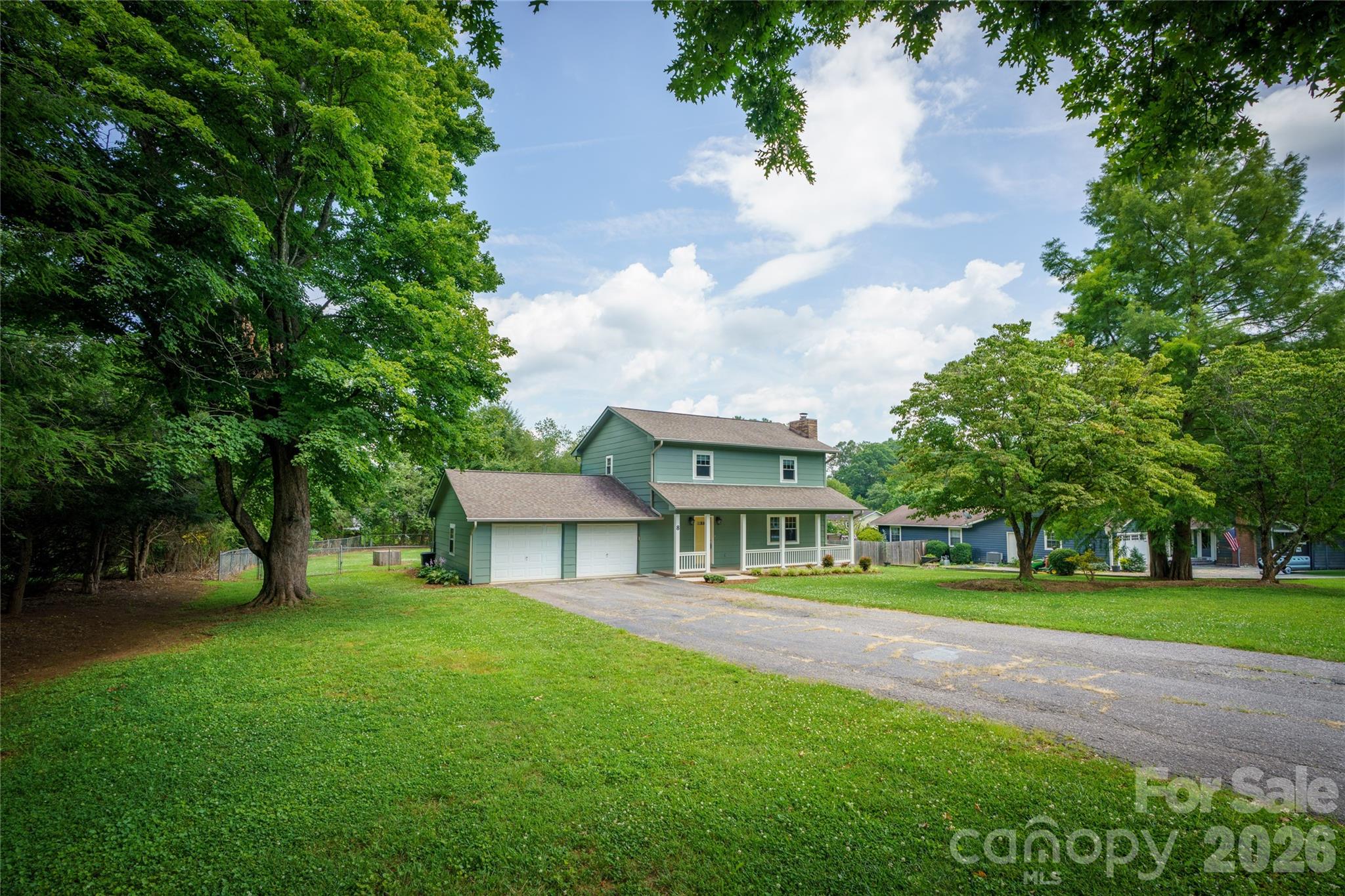 8 Wedgewood Drive — Mills River