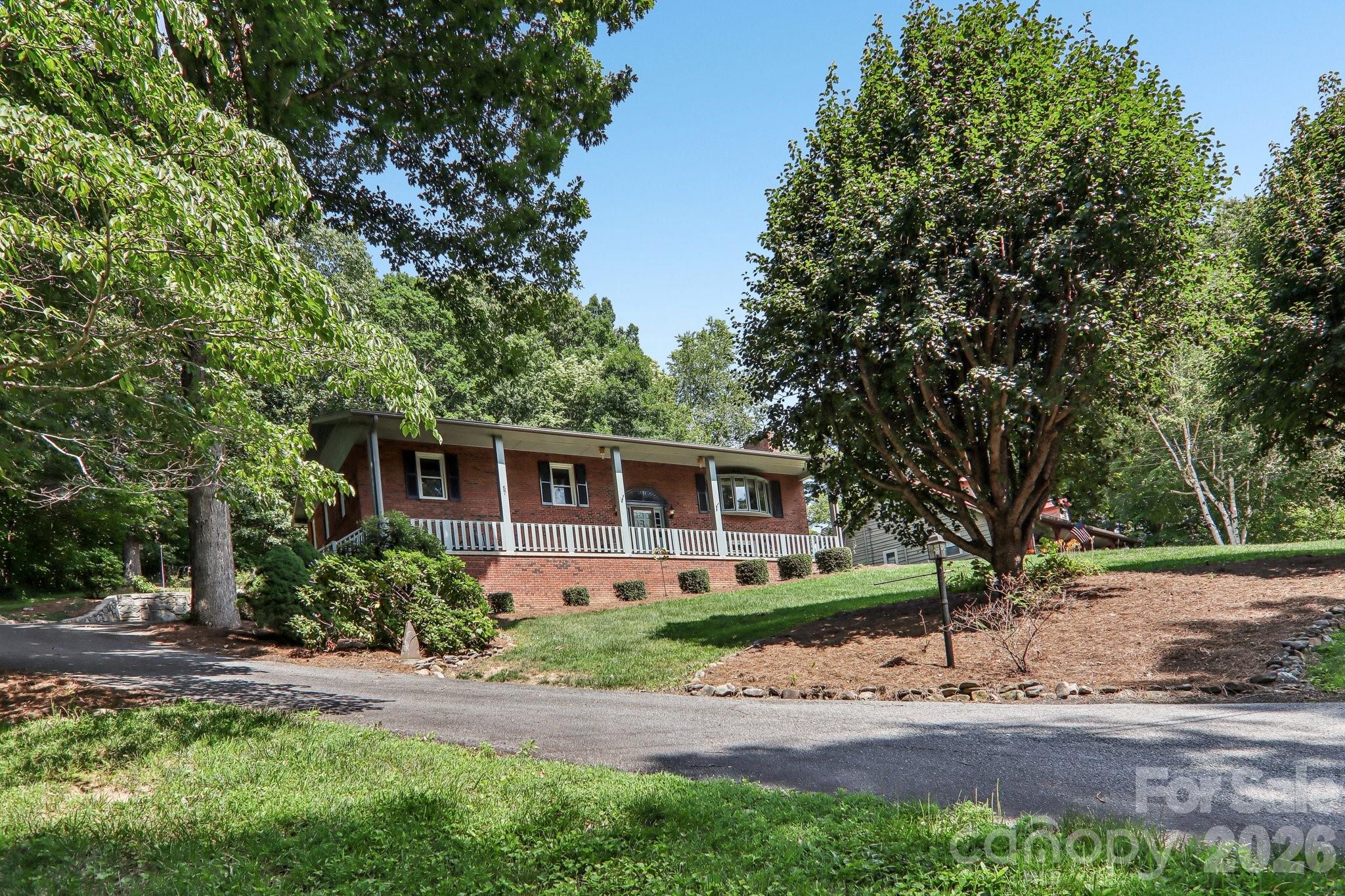 57 Chateau Lane — Waynesville