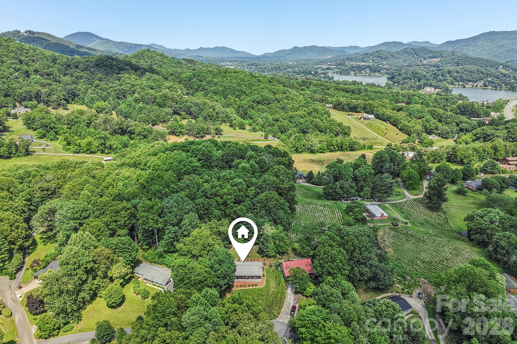 57 Chateau Lane — Waynesville