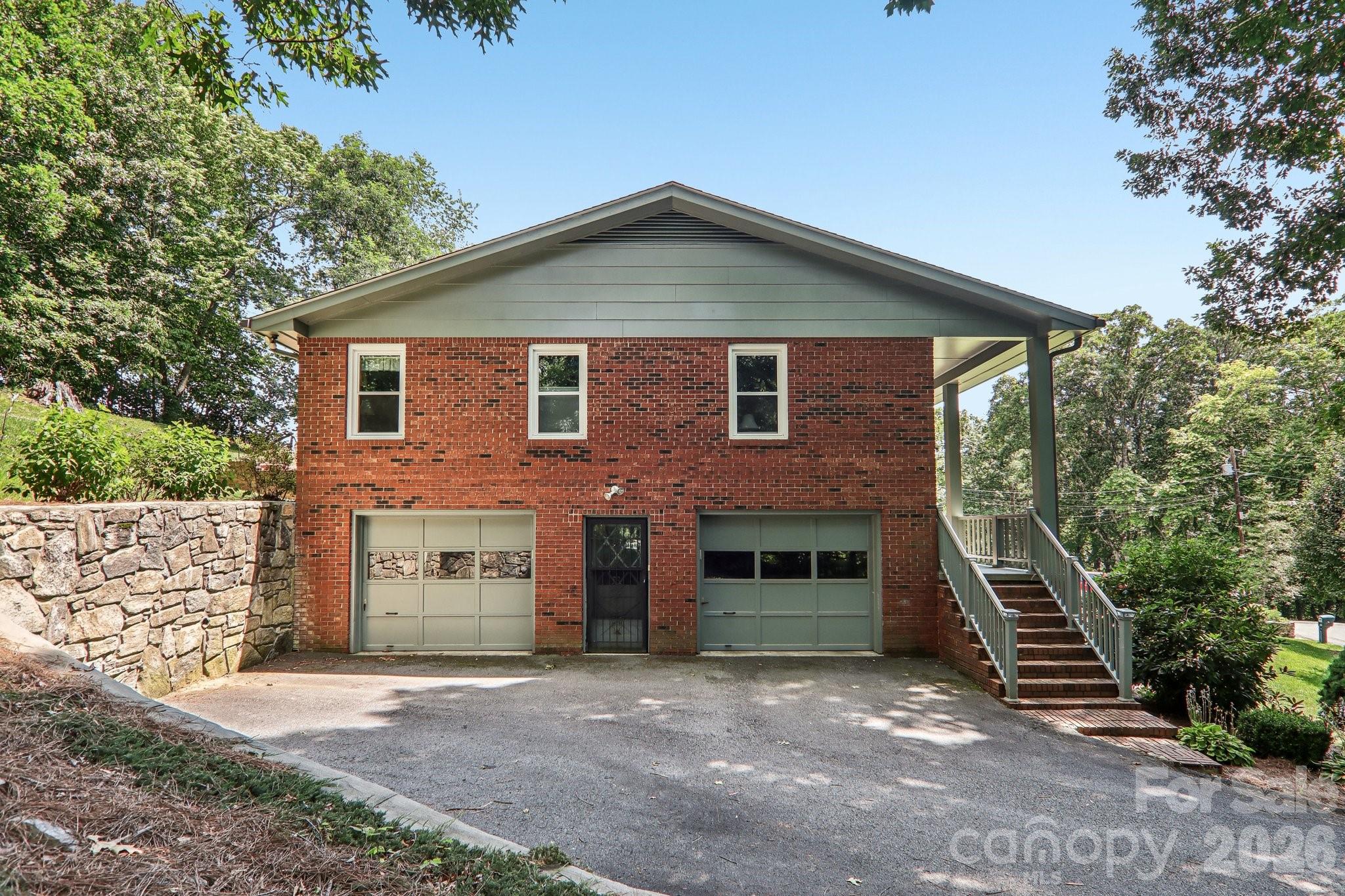 57 Chateau Lane — Waynesville
