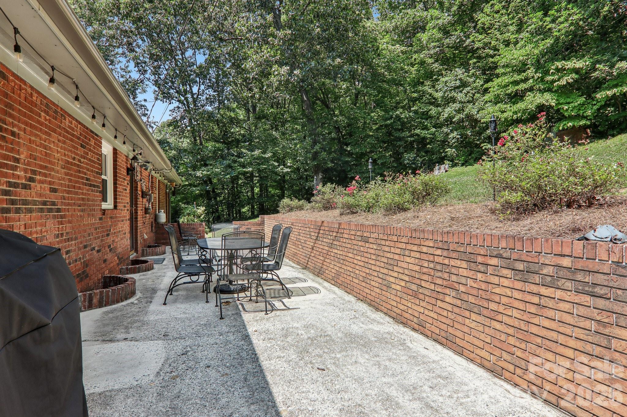 57 Chateau Lane — Waynesville