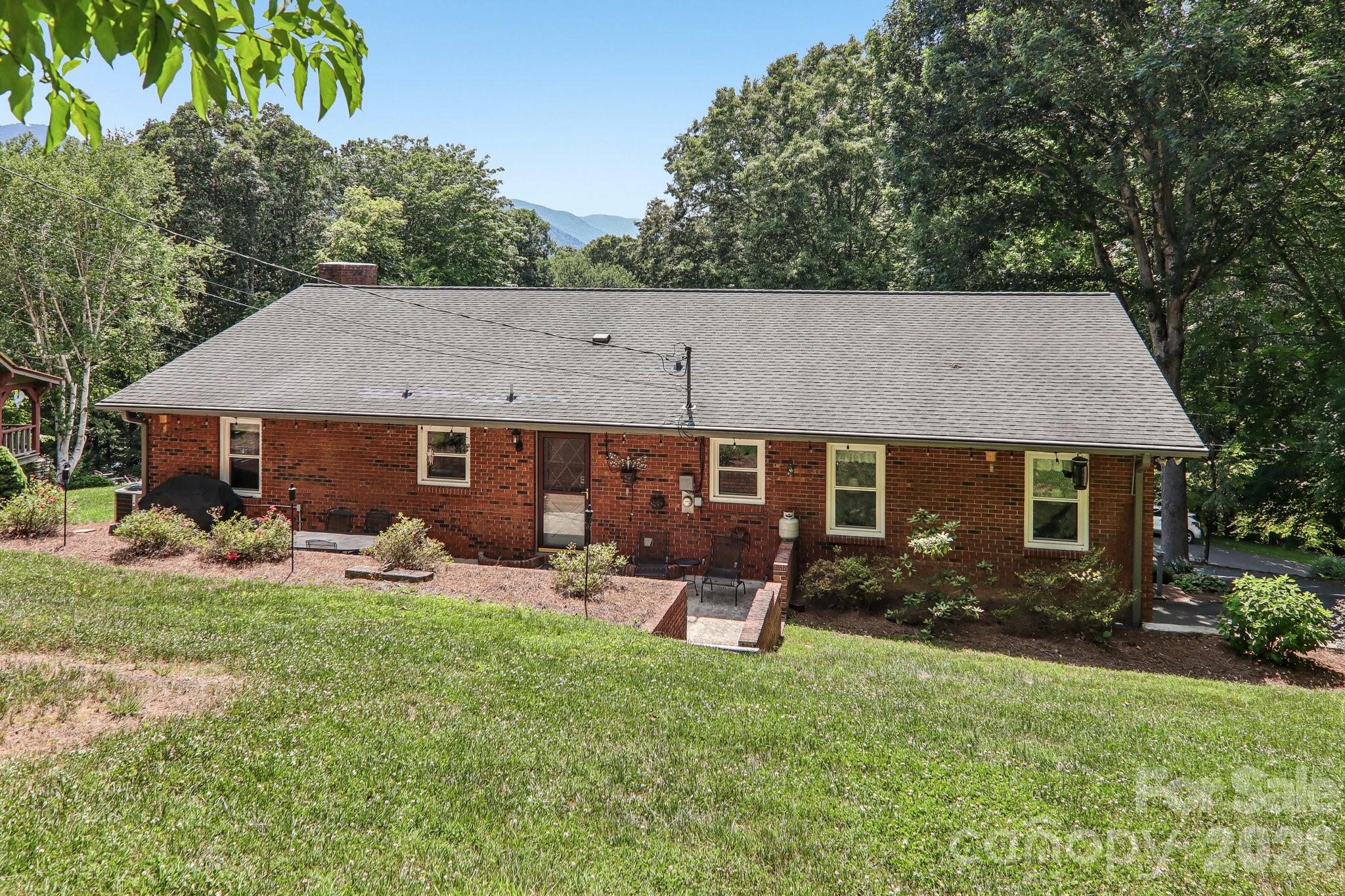 57 Chateau Lane — Waynesville