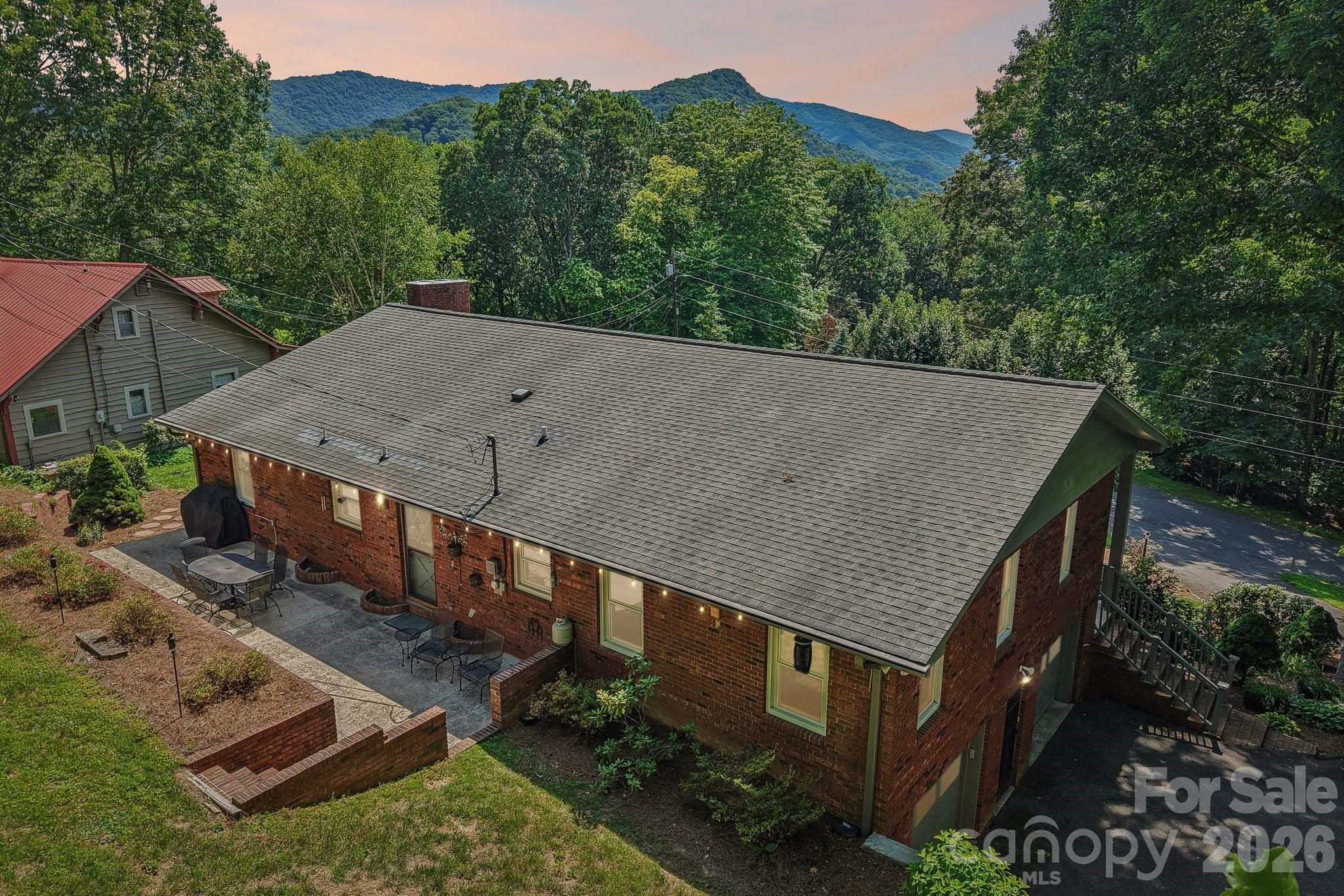 57 Chateau Lane — Waynesville