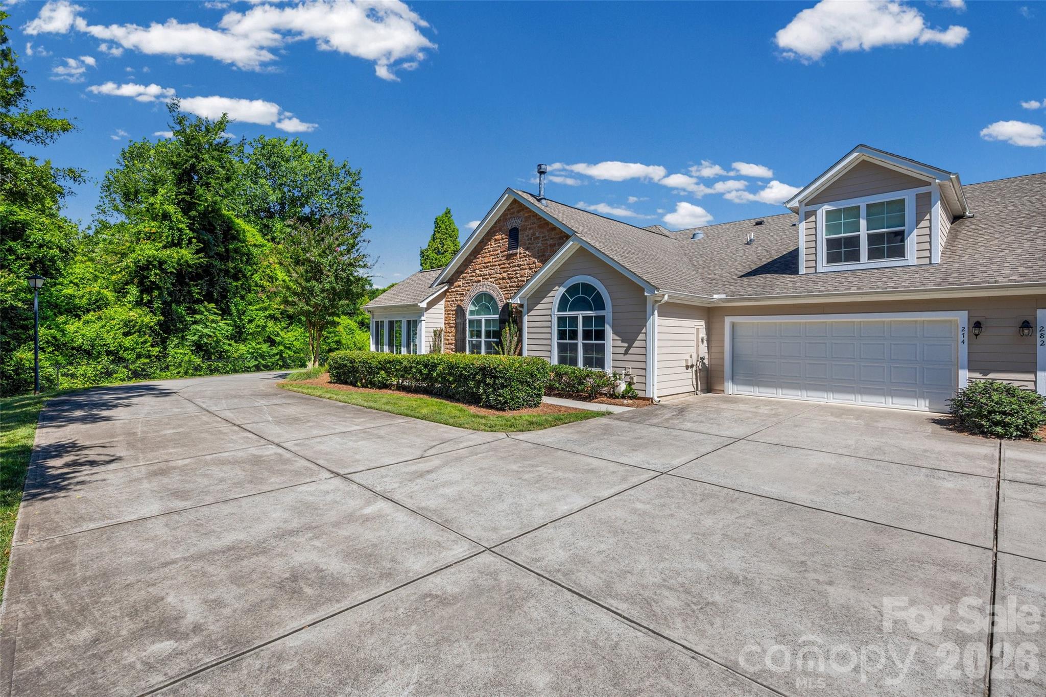 274 Lone Oak Circle — Rock Hill