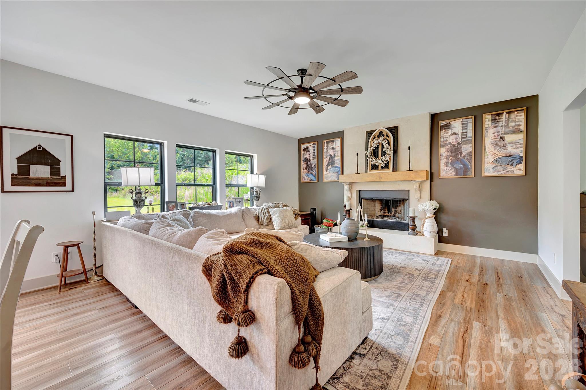 14871 Deer Hollow Drive — Gold Hill