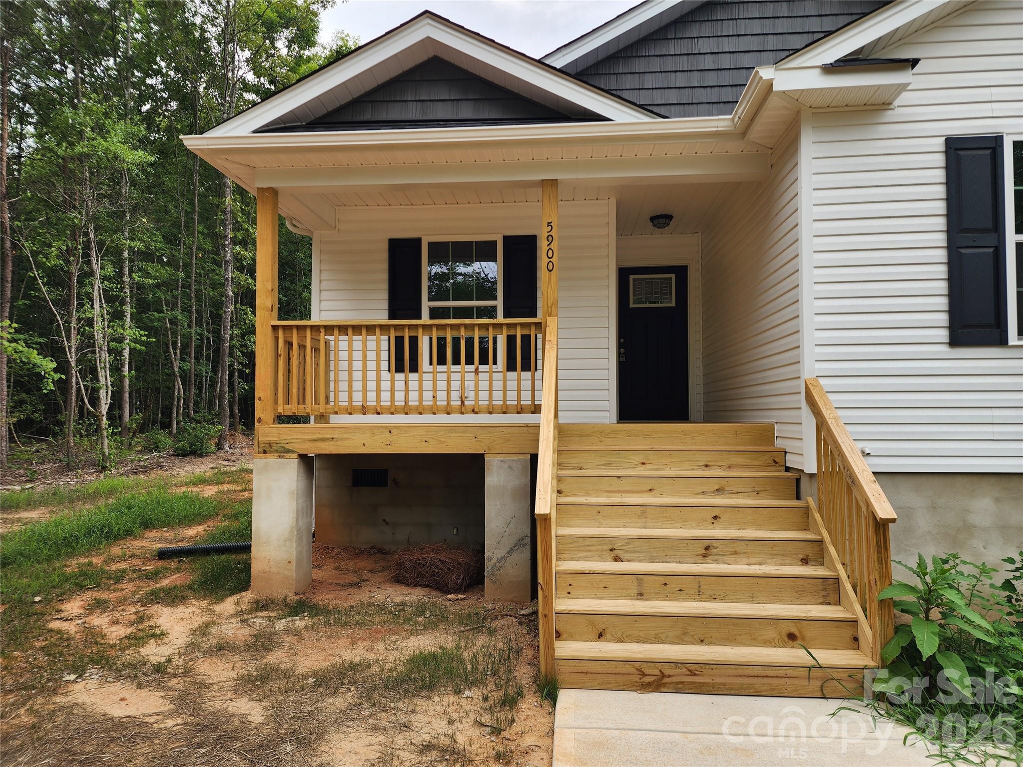 5900 Flamingo Drive #4 — Conover