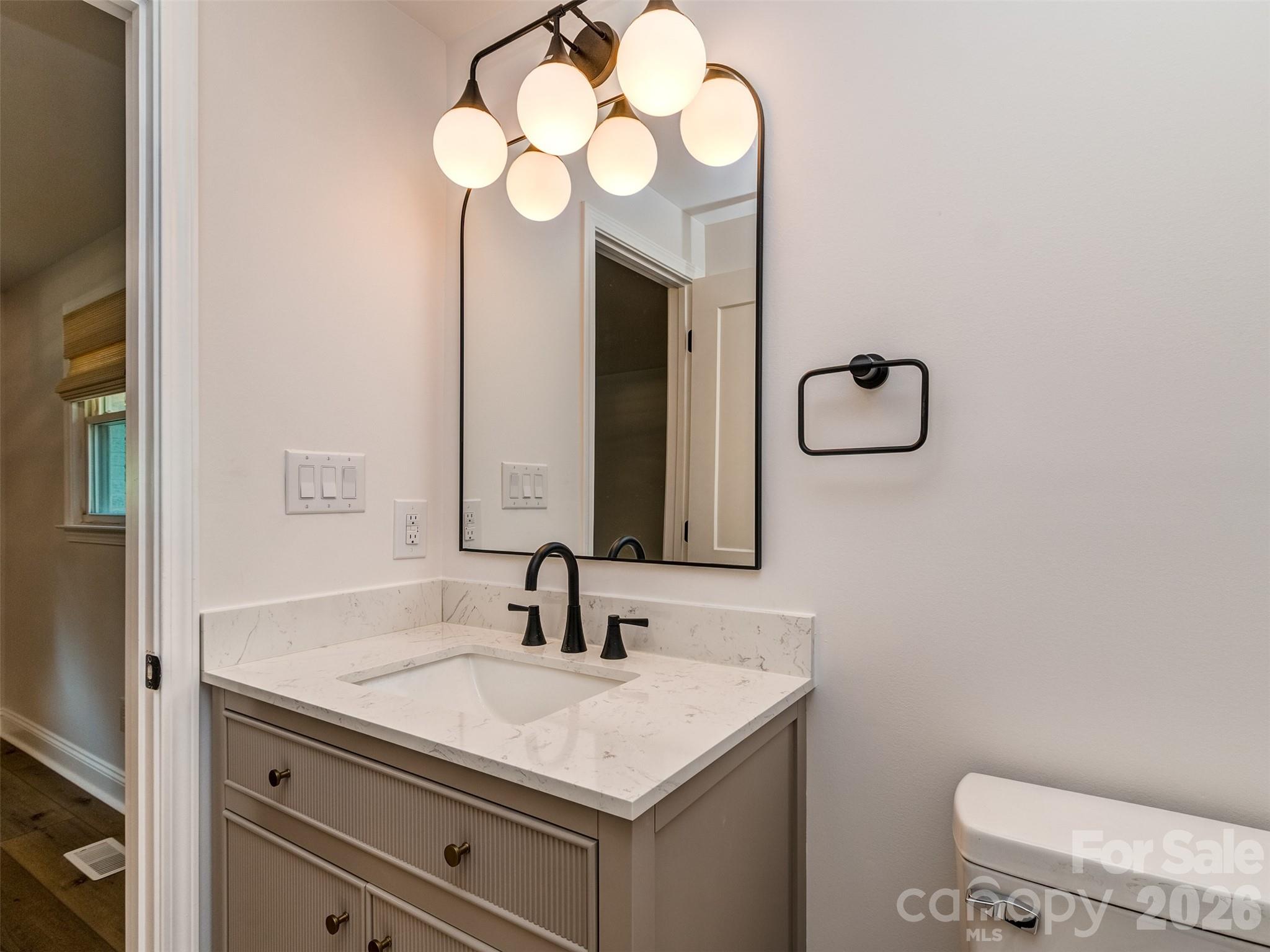 408 S Jackson Avenue — Waxhaw