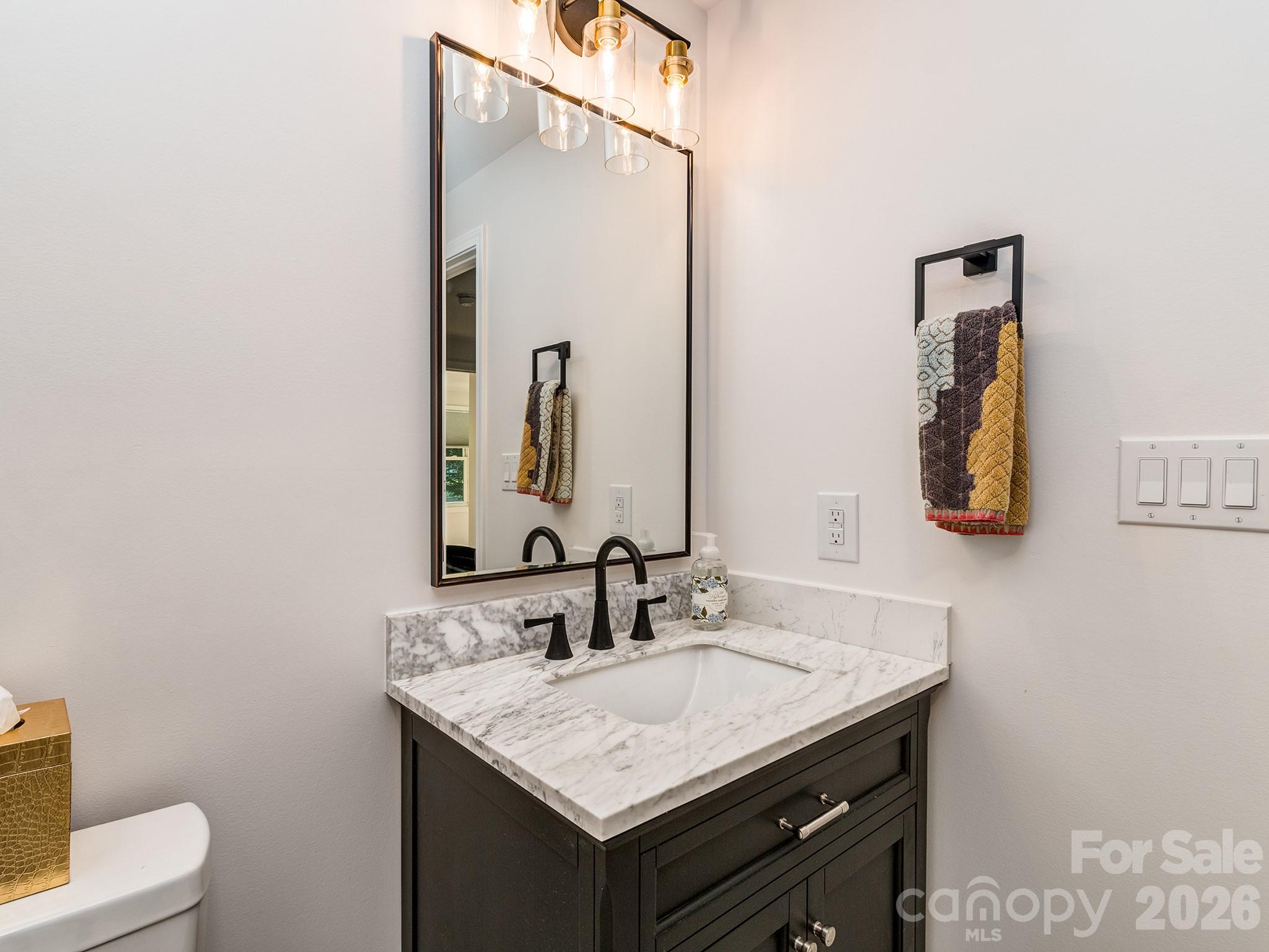 408 S Jackson Avenue — Waxhaw