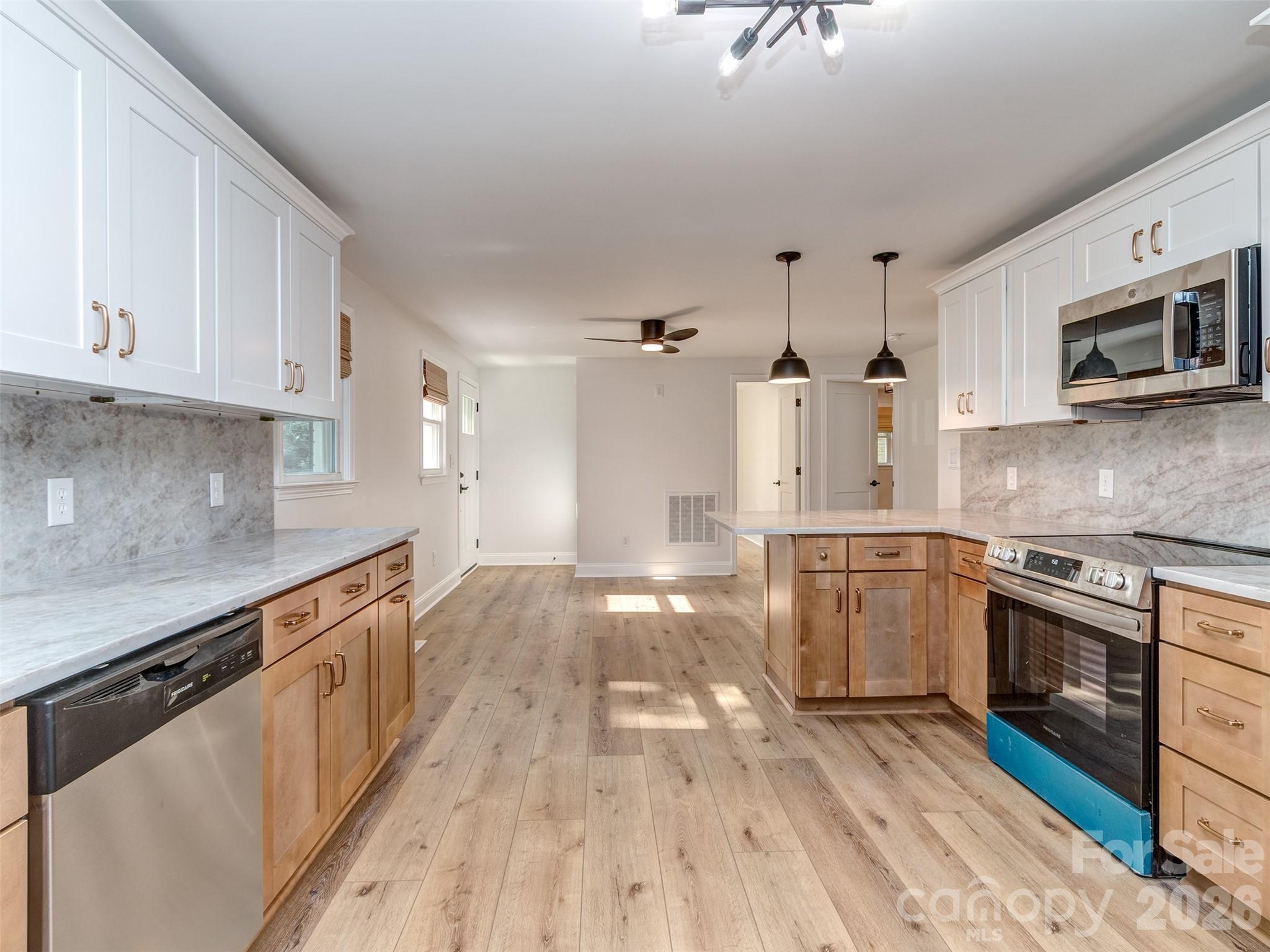 408 S Jackson Avenue — Waxhaw