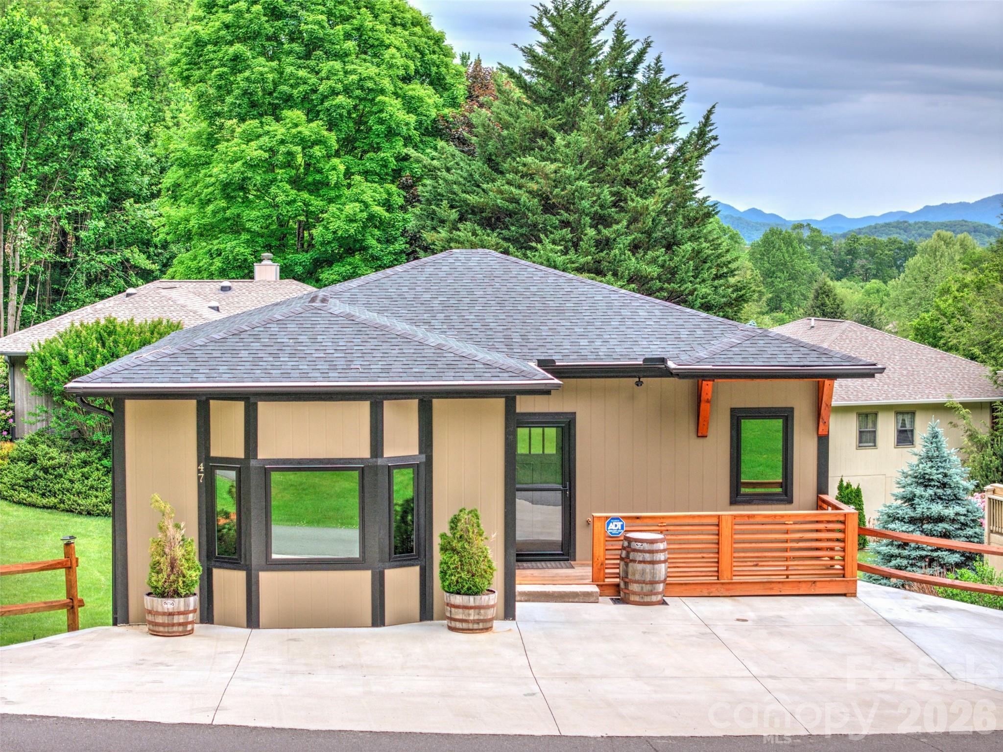 47 Winghaven Heights — Waynesville