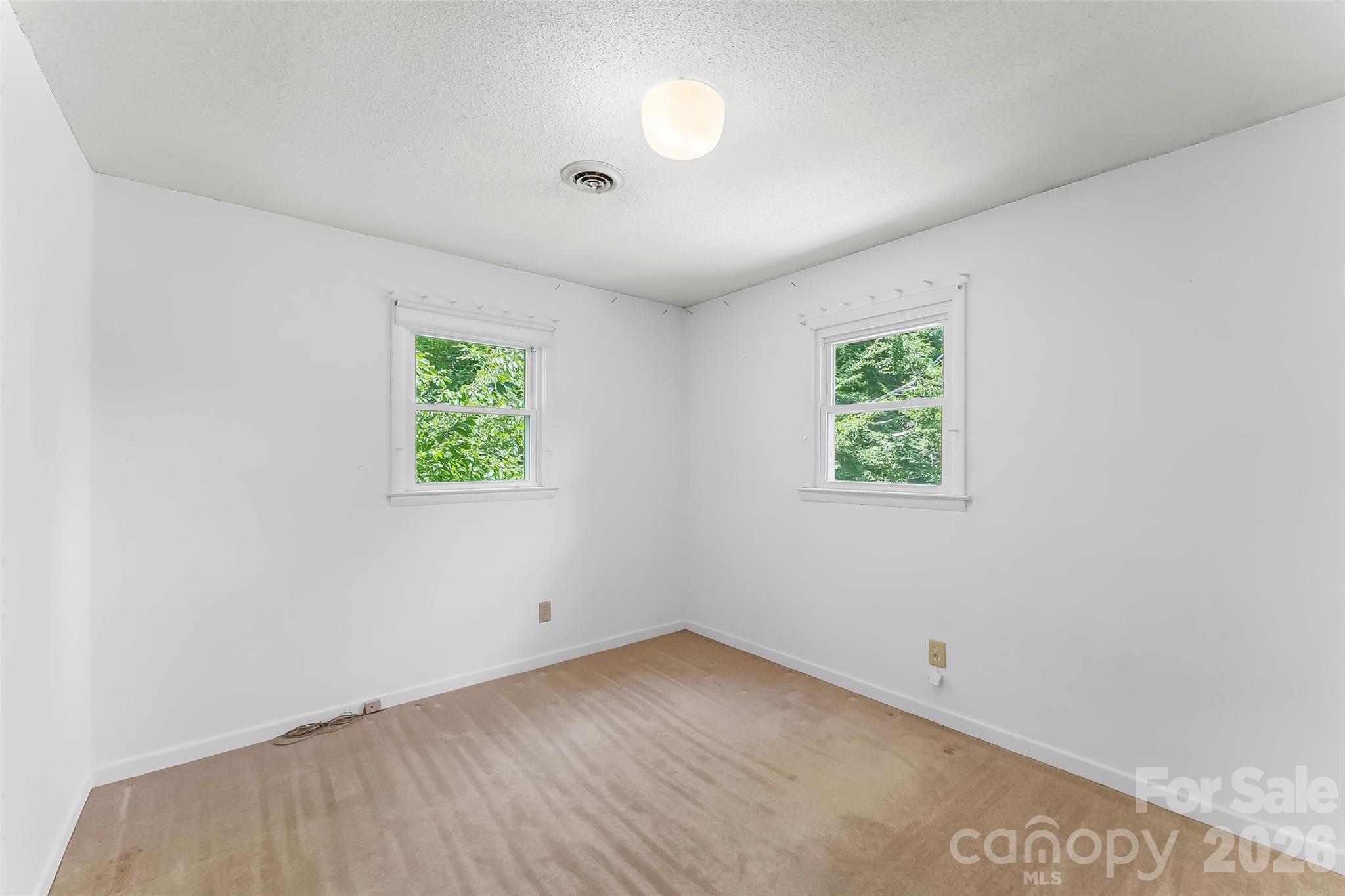 32 Swanns View Drive — Marion