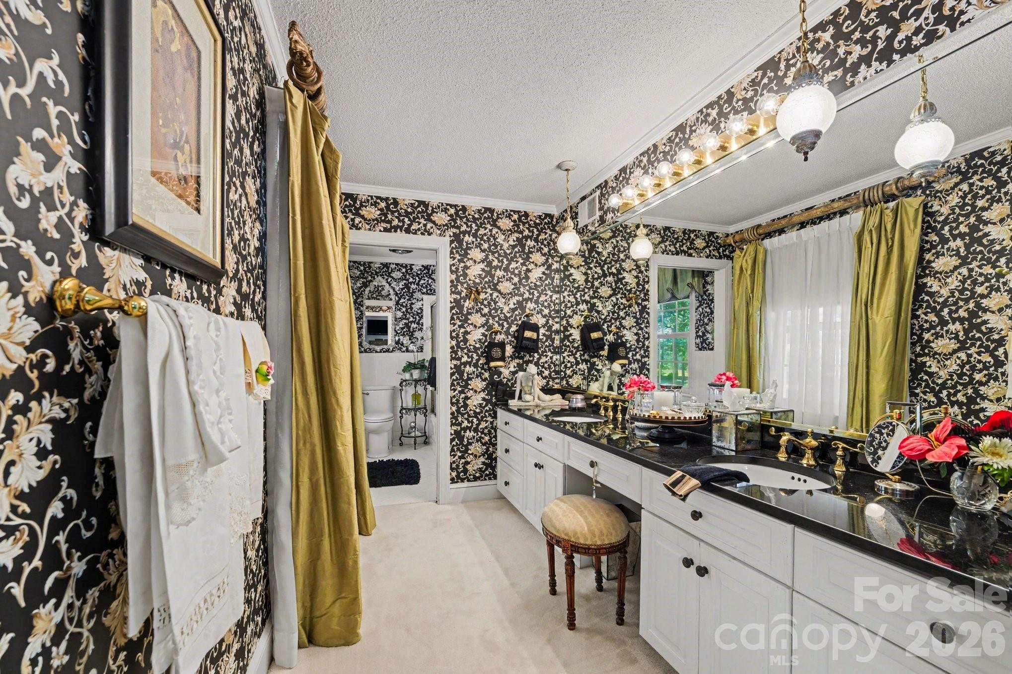 414 Saint Andrews Road — Statesville