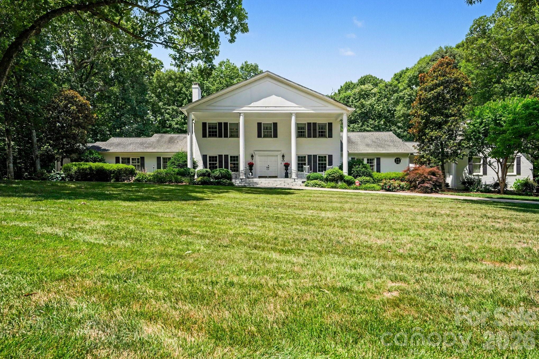 414 Saint Andrews Road — Statesville
