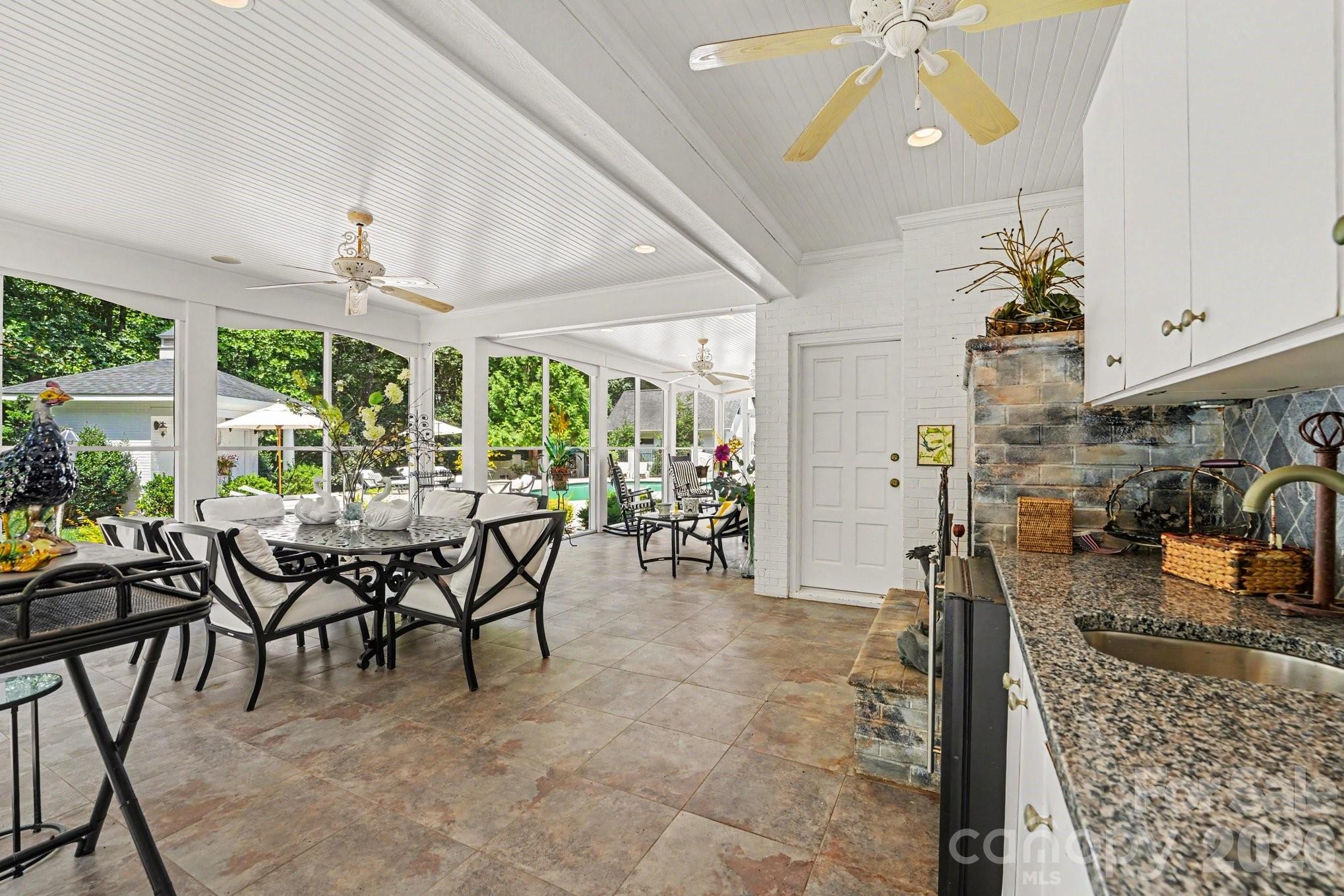 414 Saint Andrews Road — Statesville