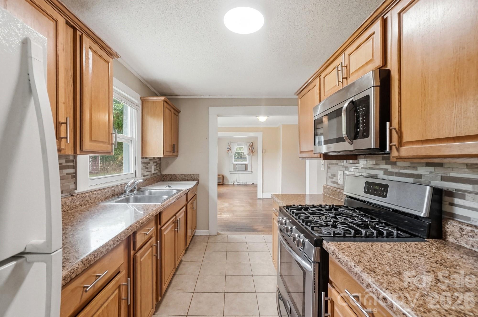 121 Piedmont Drive — Lawndale