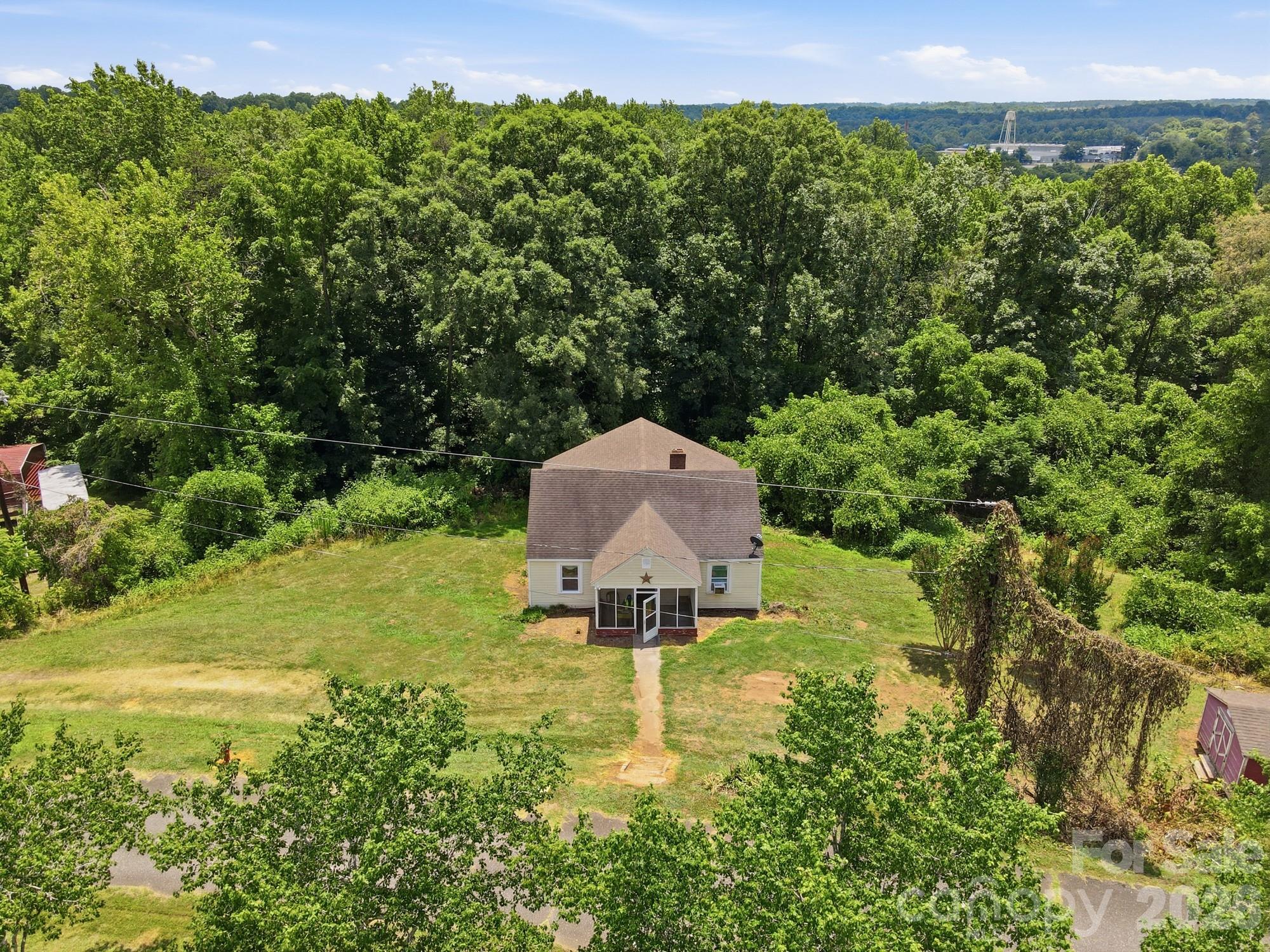 121 Piedmont Drive — Lawndale