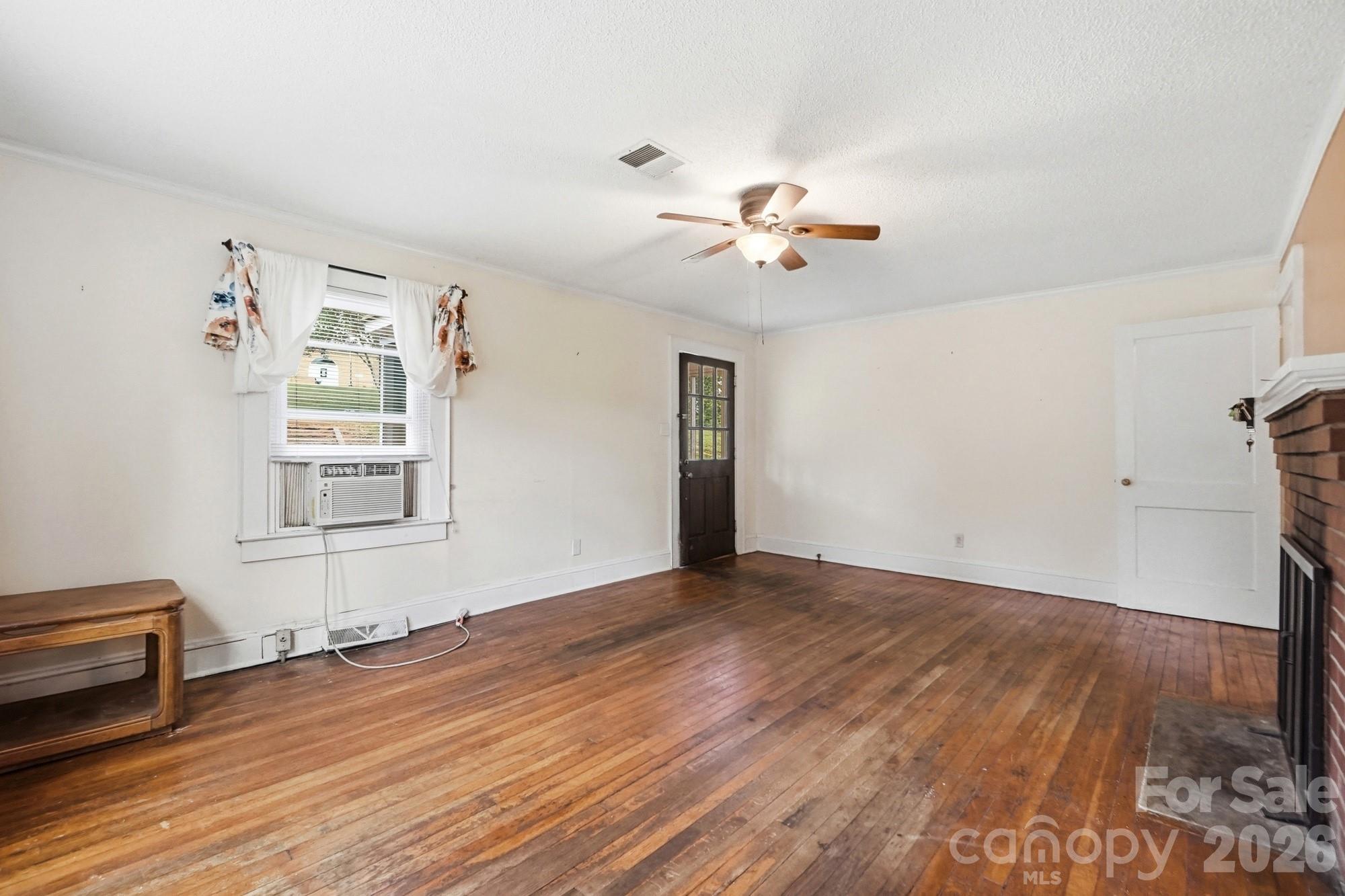121 Piedmont Drive — Lawndale