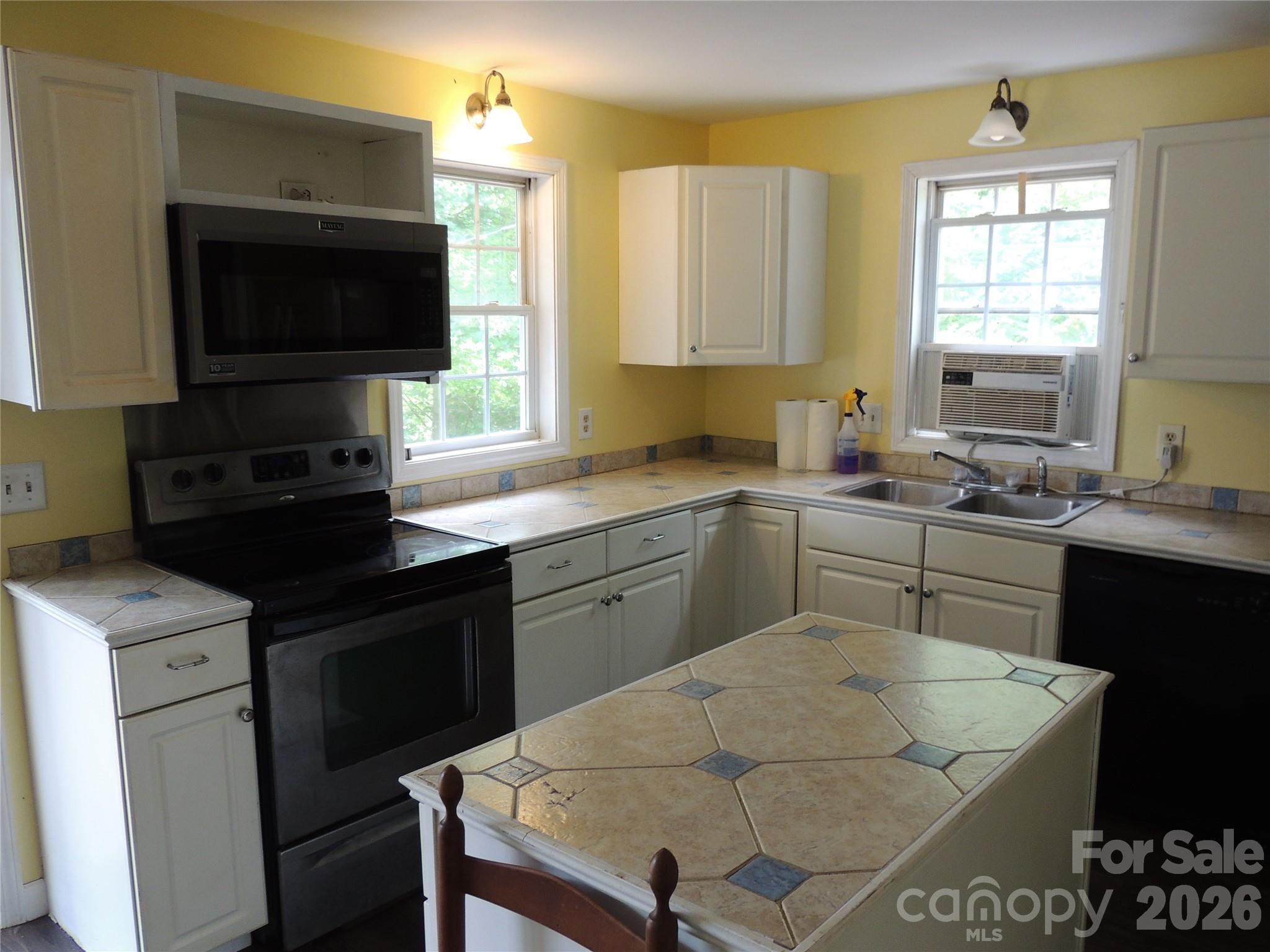 1002 S Main Street S — Rutherfordton