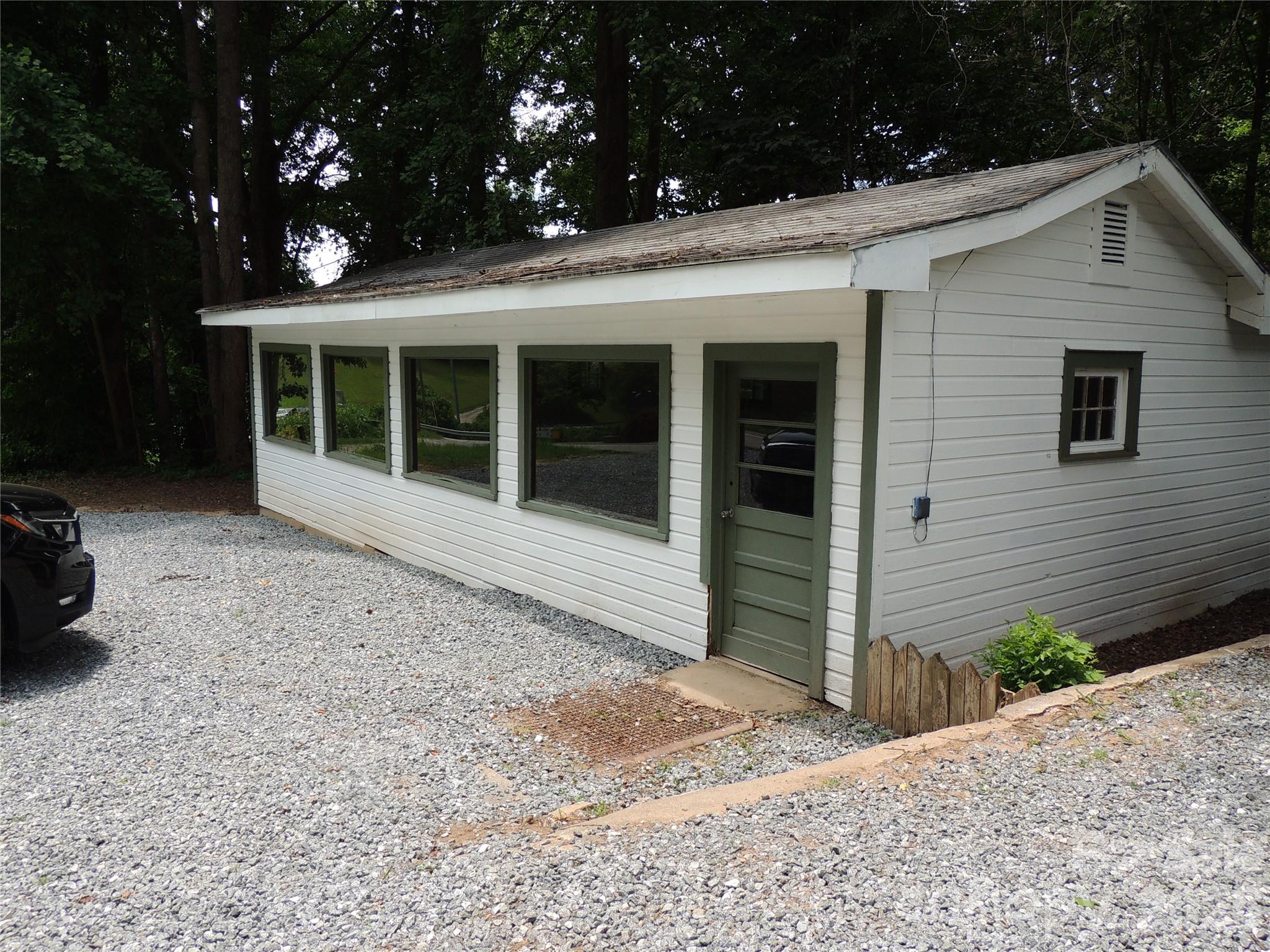 1002 S Main Street S — Rutherfordton