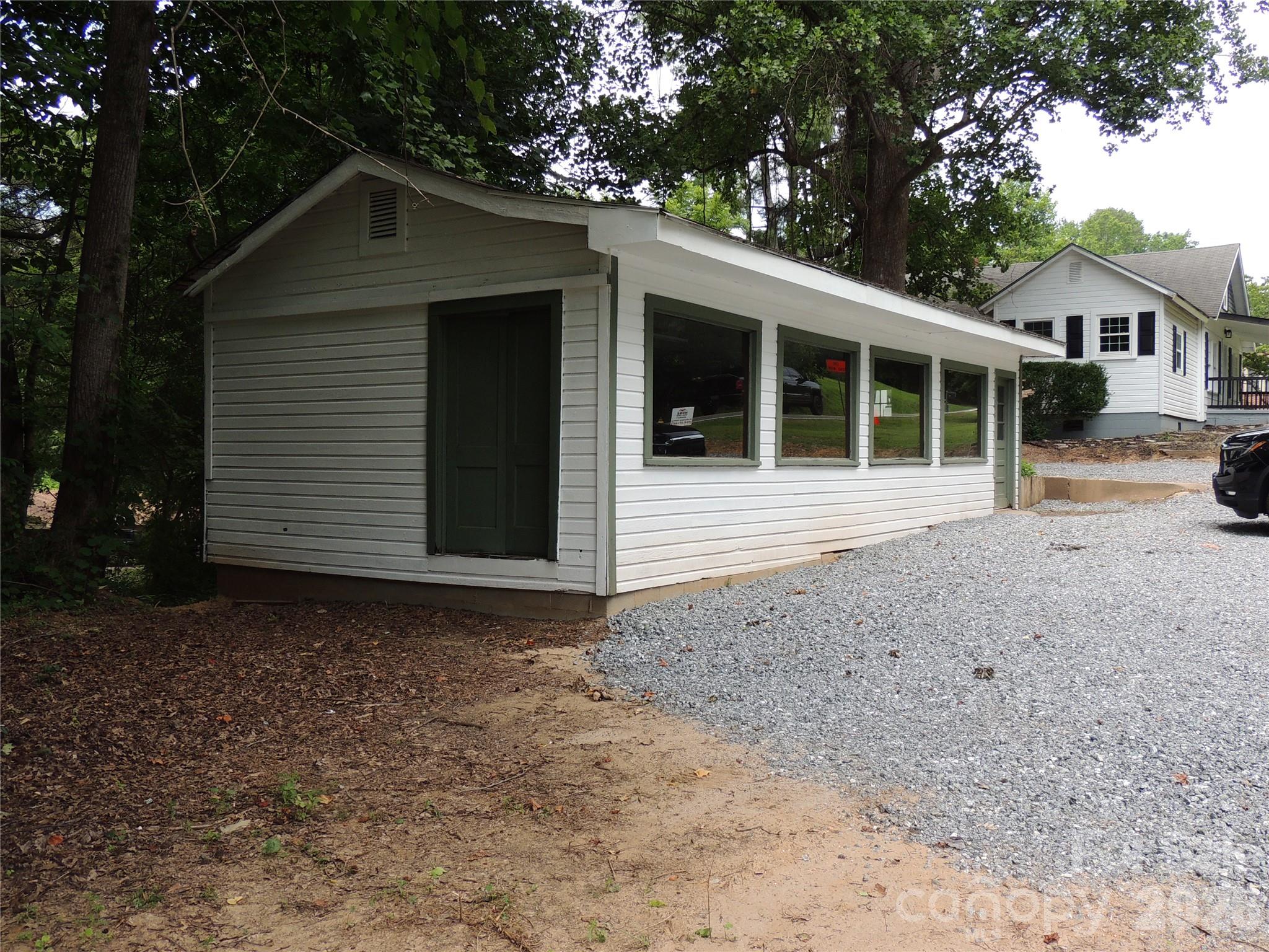 1002 S Main Street S — Rutherfordton