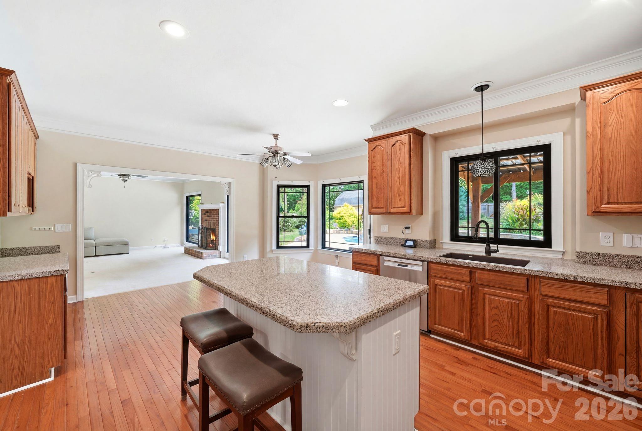 6821 Hollow Oak Drive — Charlotte