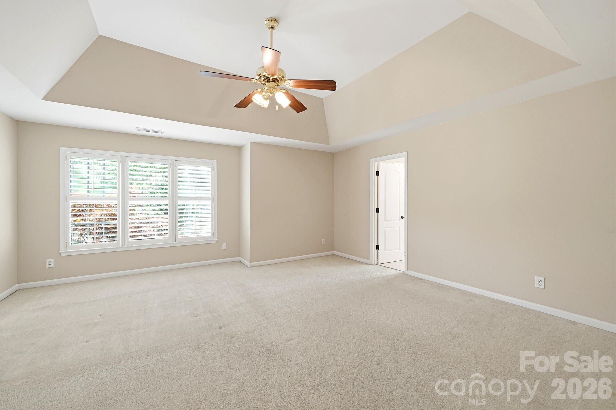 6821 Hollow Oak Drive — Charlotte