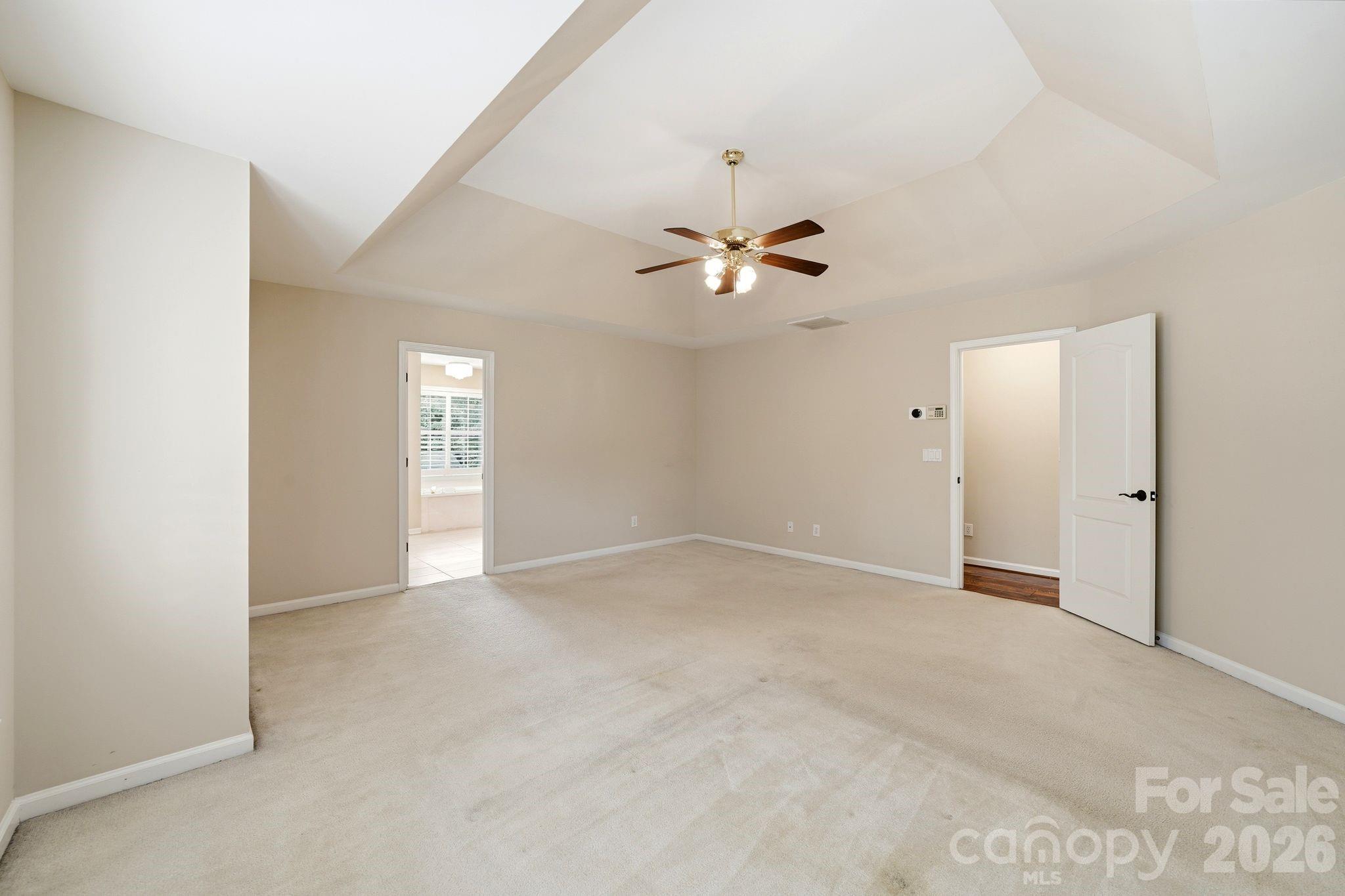 6821 Hollow Oak Drive — Charlotte
