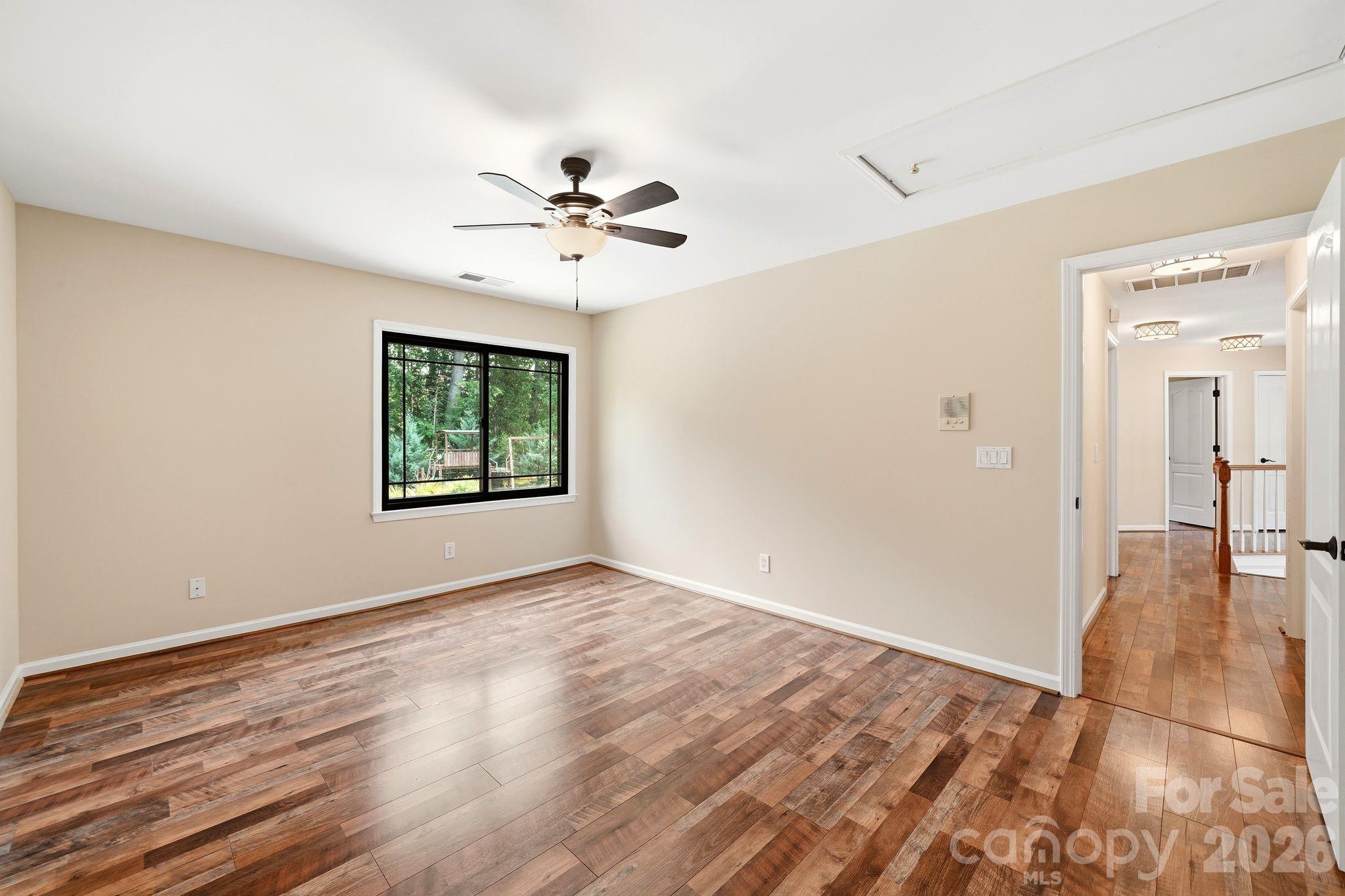 6821 Hollow Oak Drive — Charlotte