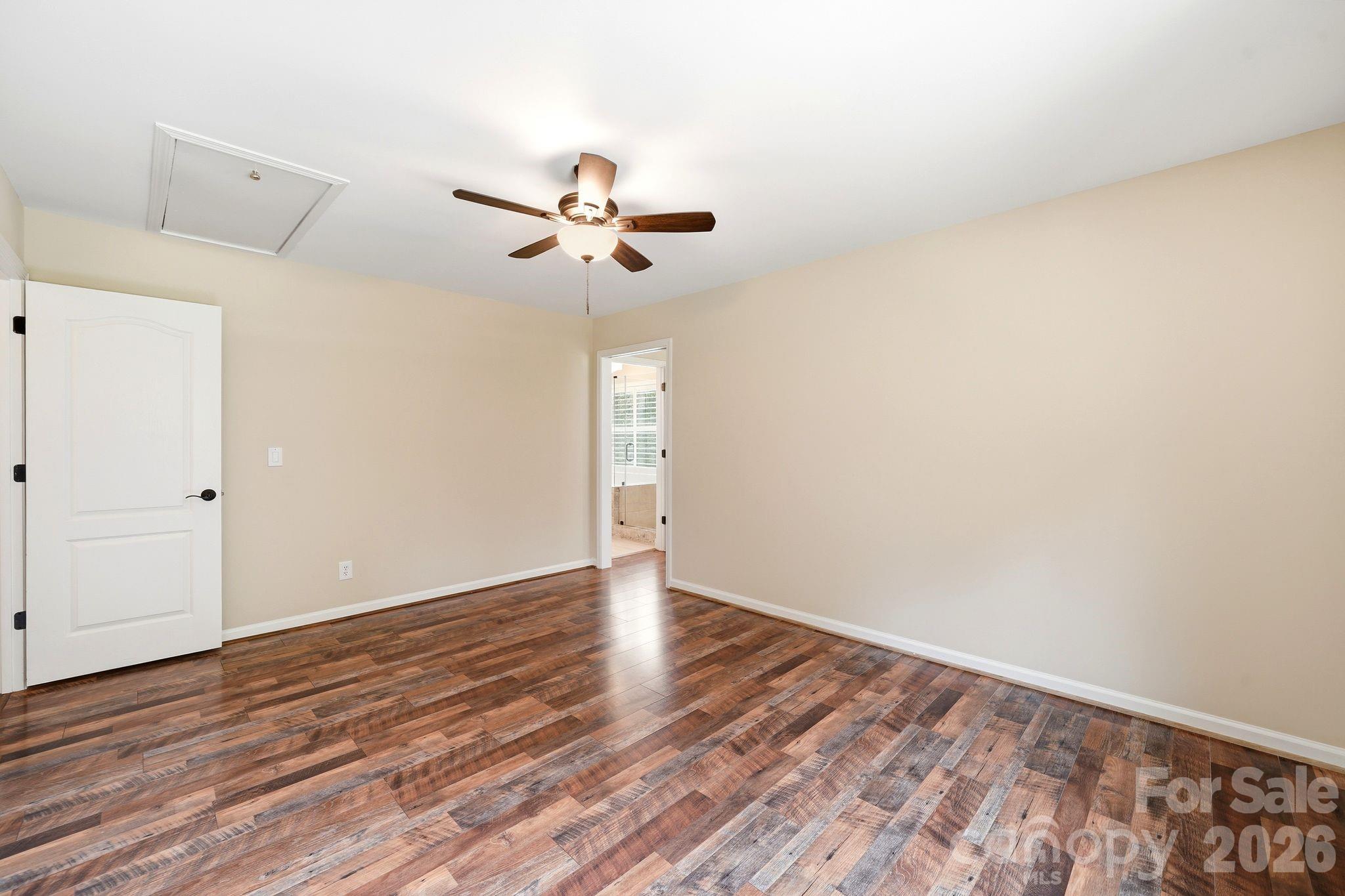 6821 Hollow Oak Drive — Charlotte