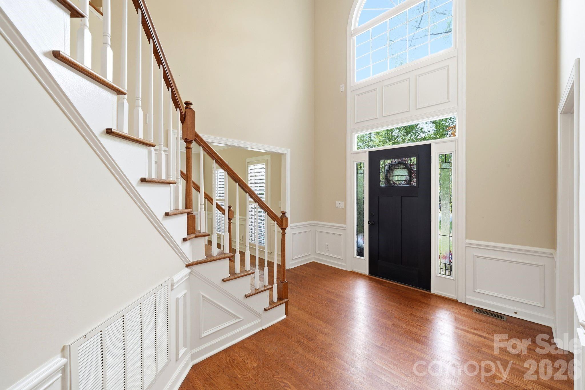6821 Hollow Oak Drive — Charlotte