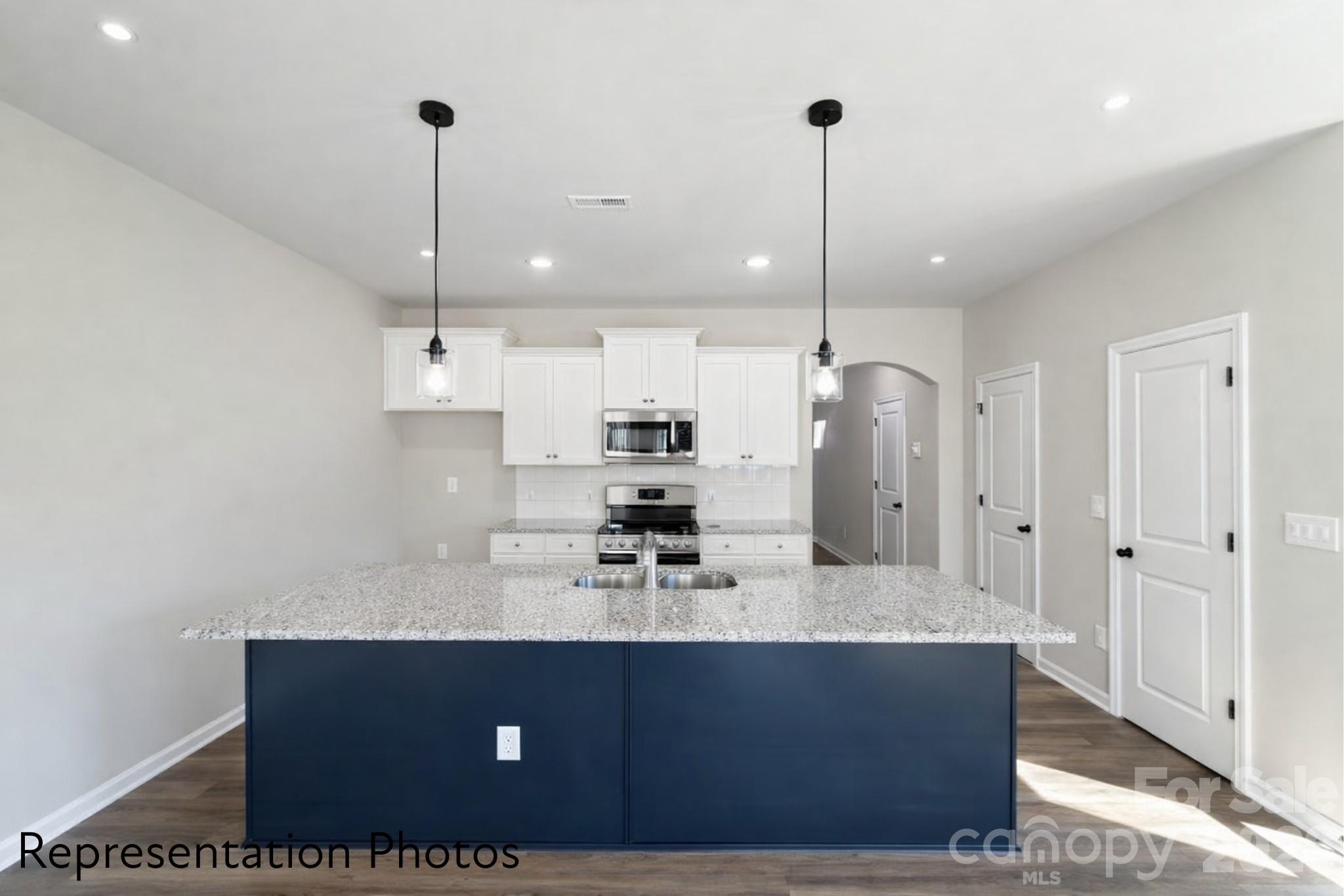 3114 Aberleaf Lane — Charlotte