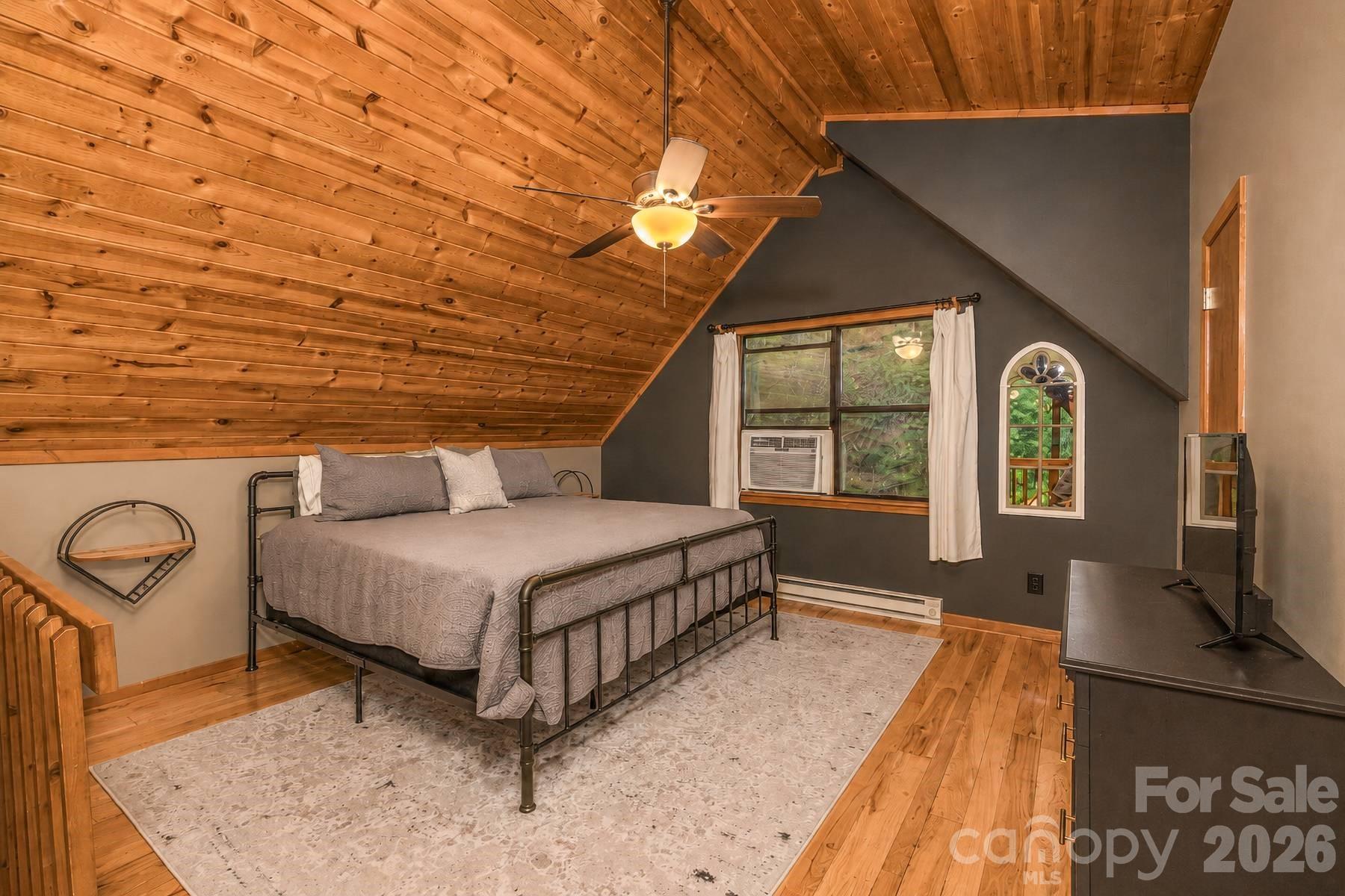 112 Eagle Nest Road — Bryson City