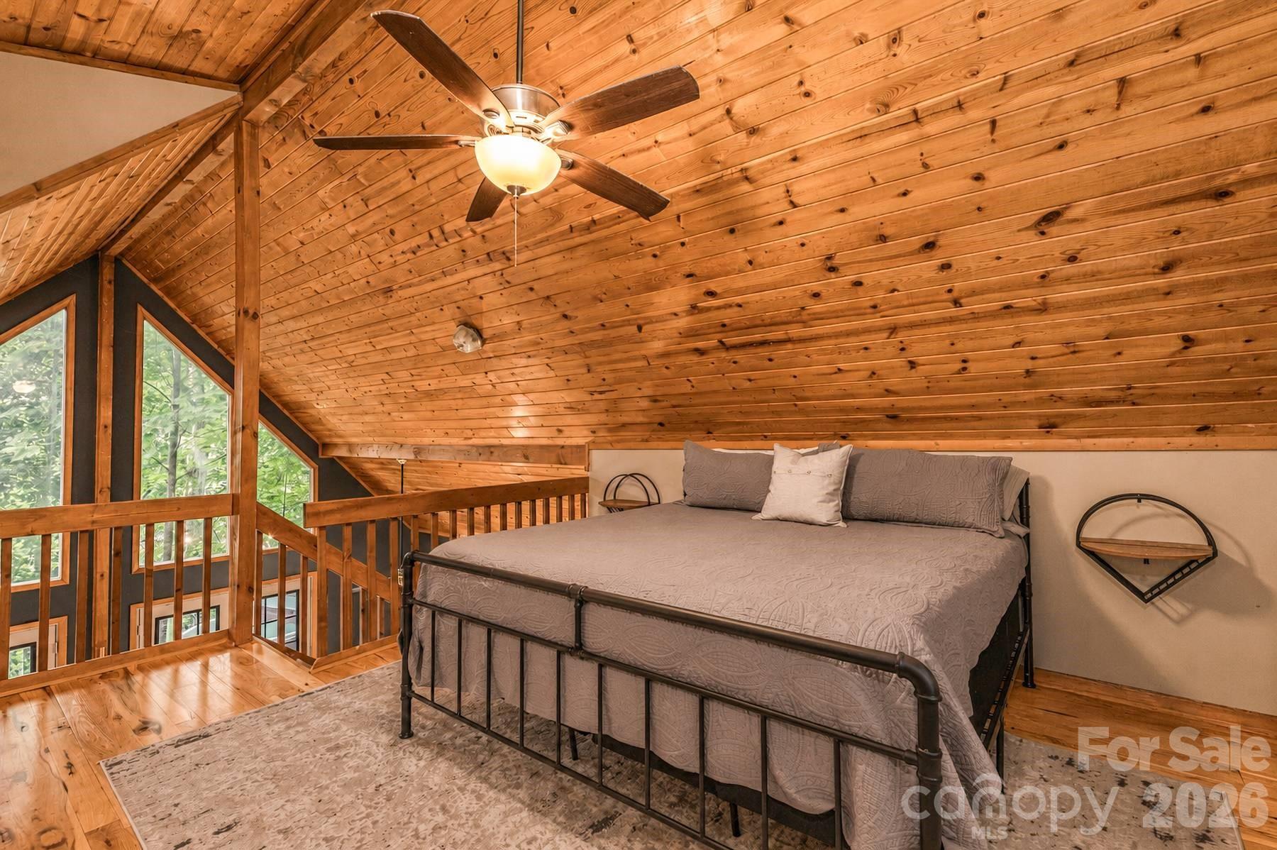 112 Eagle Nest Road — Bryson City