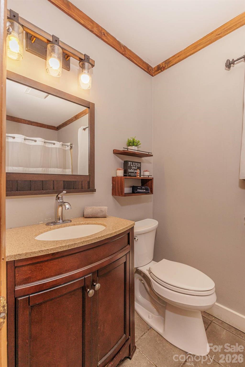 112 Eagle Nest Road — Bryson City
