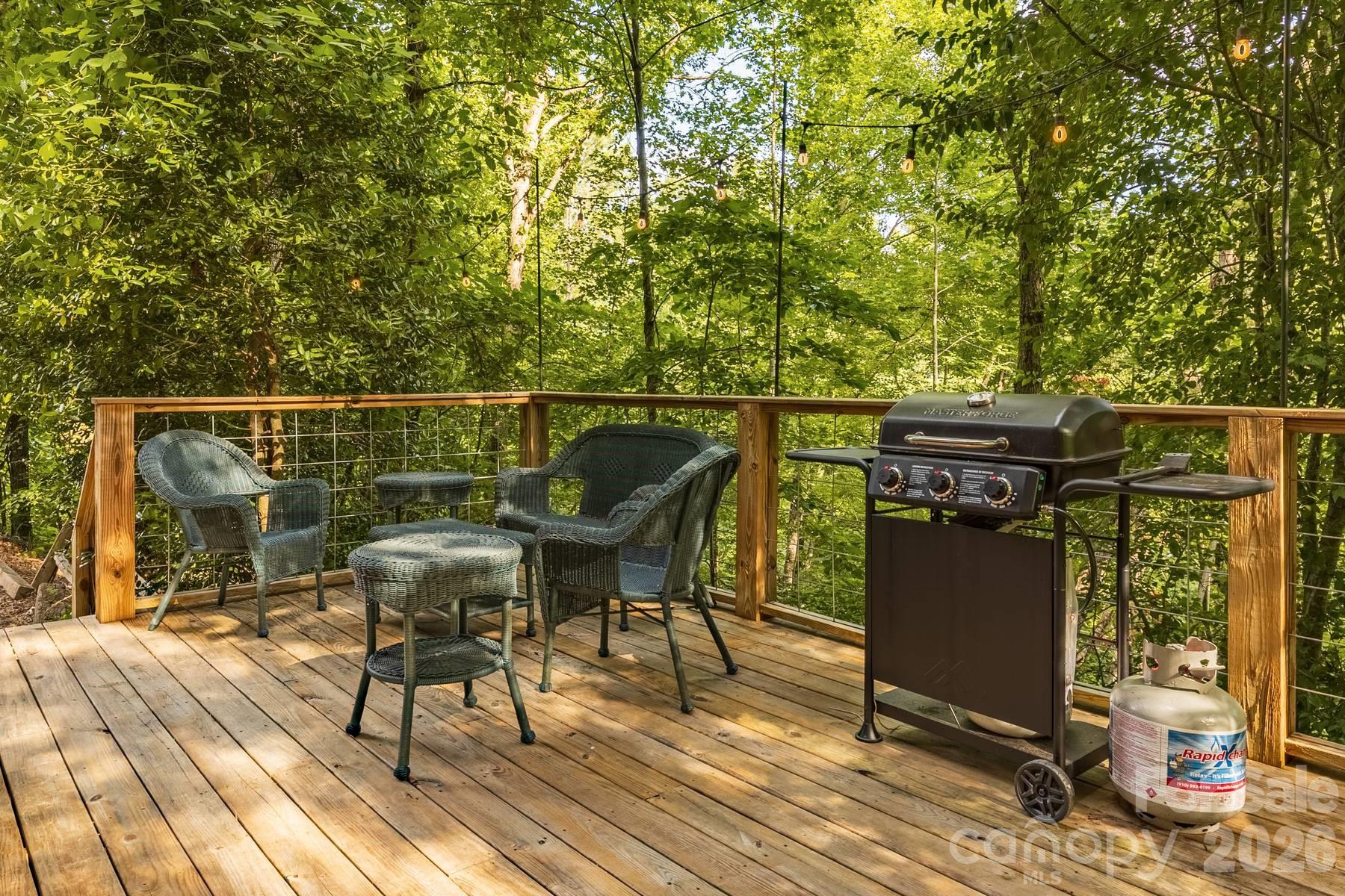 112 Eagle Nest Road — Bryson City