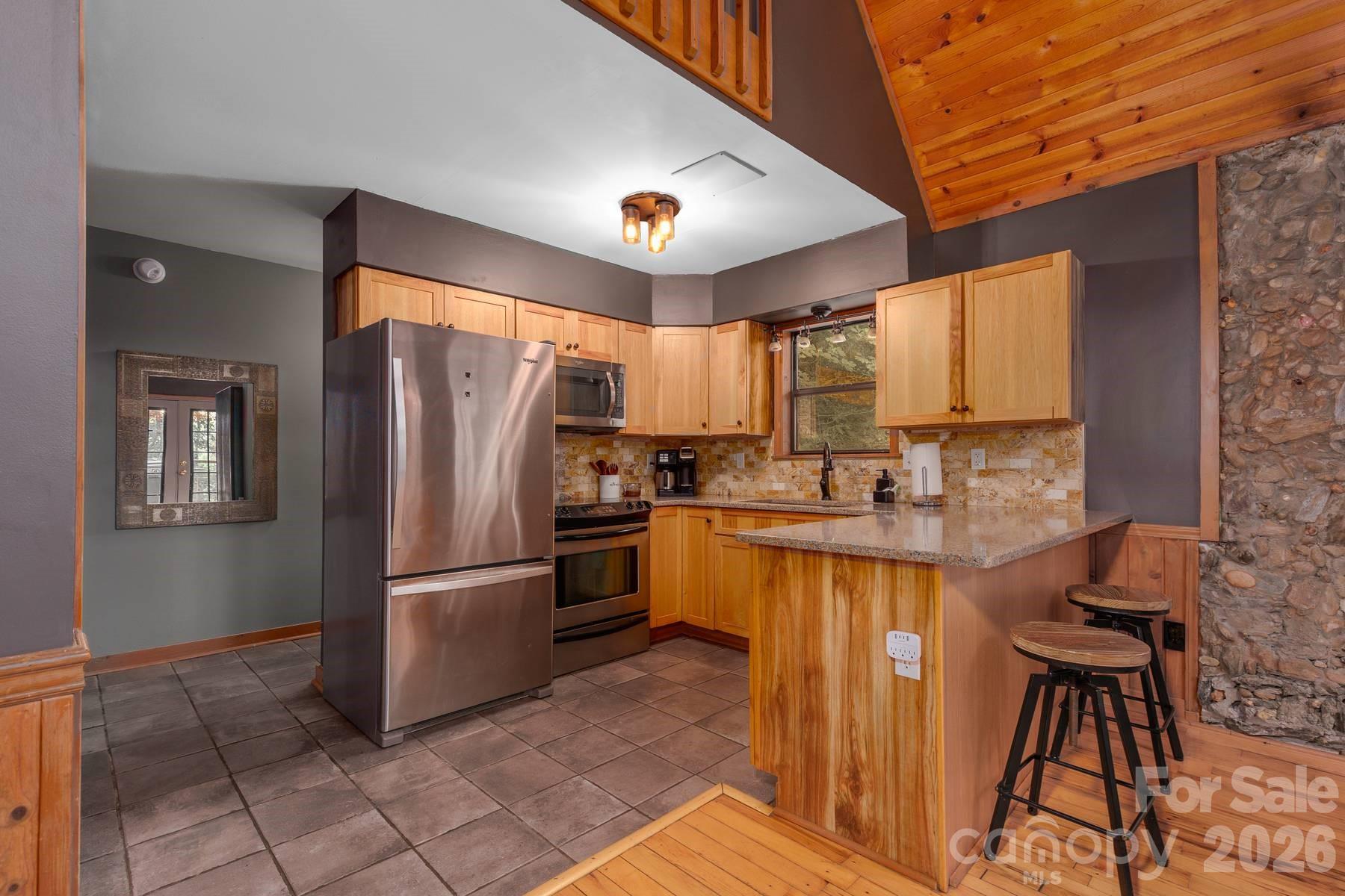 112 Eagle Nest Road — Bryson City