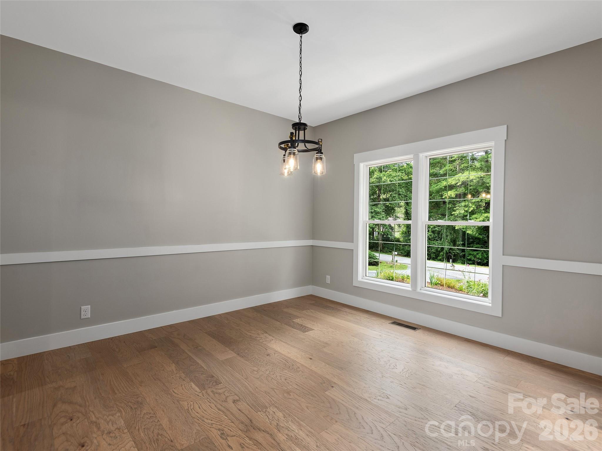104 Arrowood Lane — Hendersonville
