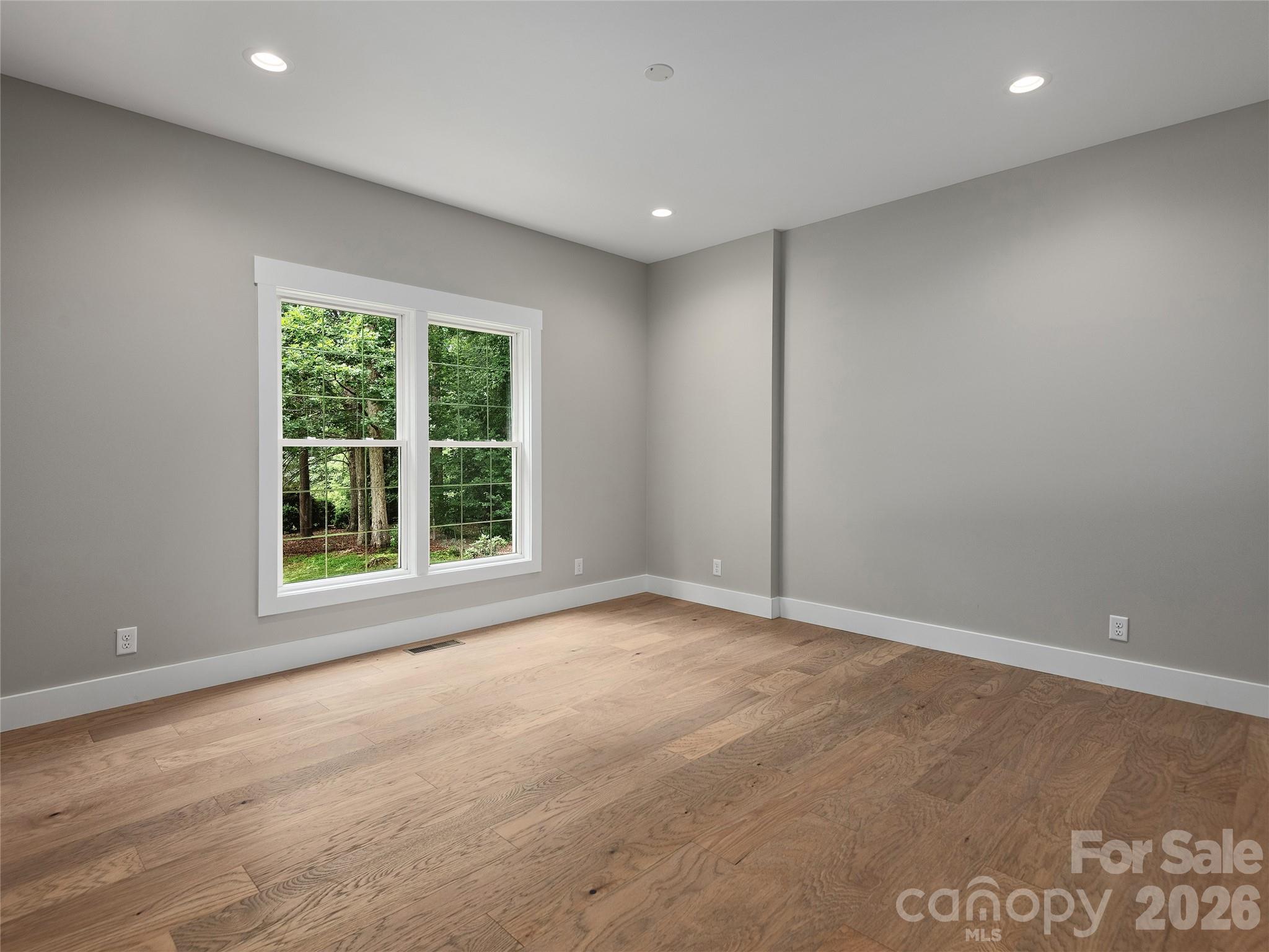 104 Arrowood Lane — Hendersonville