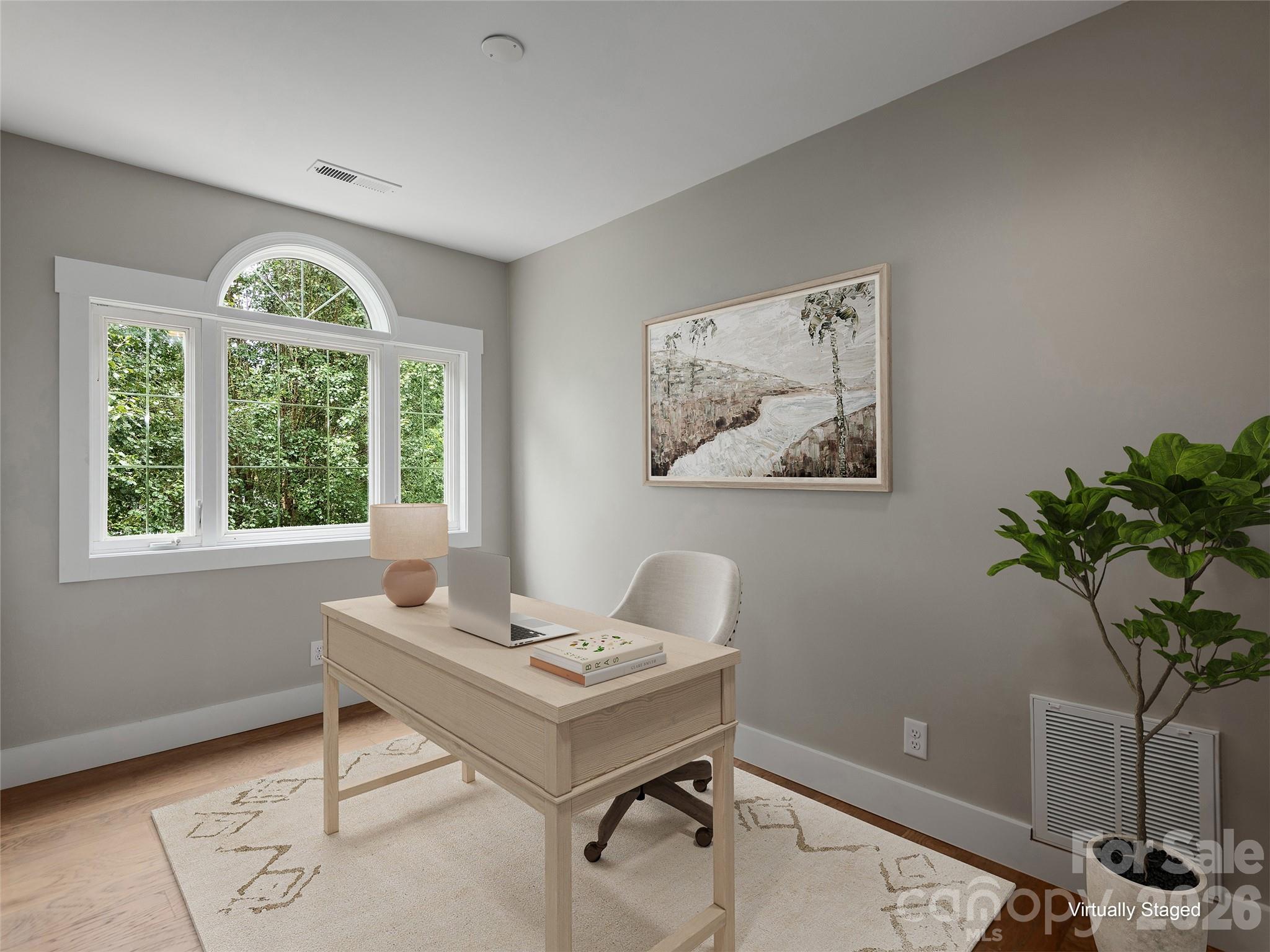 104 Arrowood Lane — Hendersonville