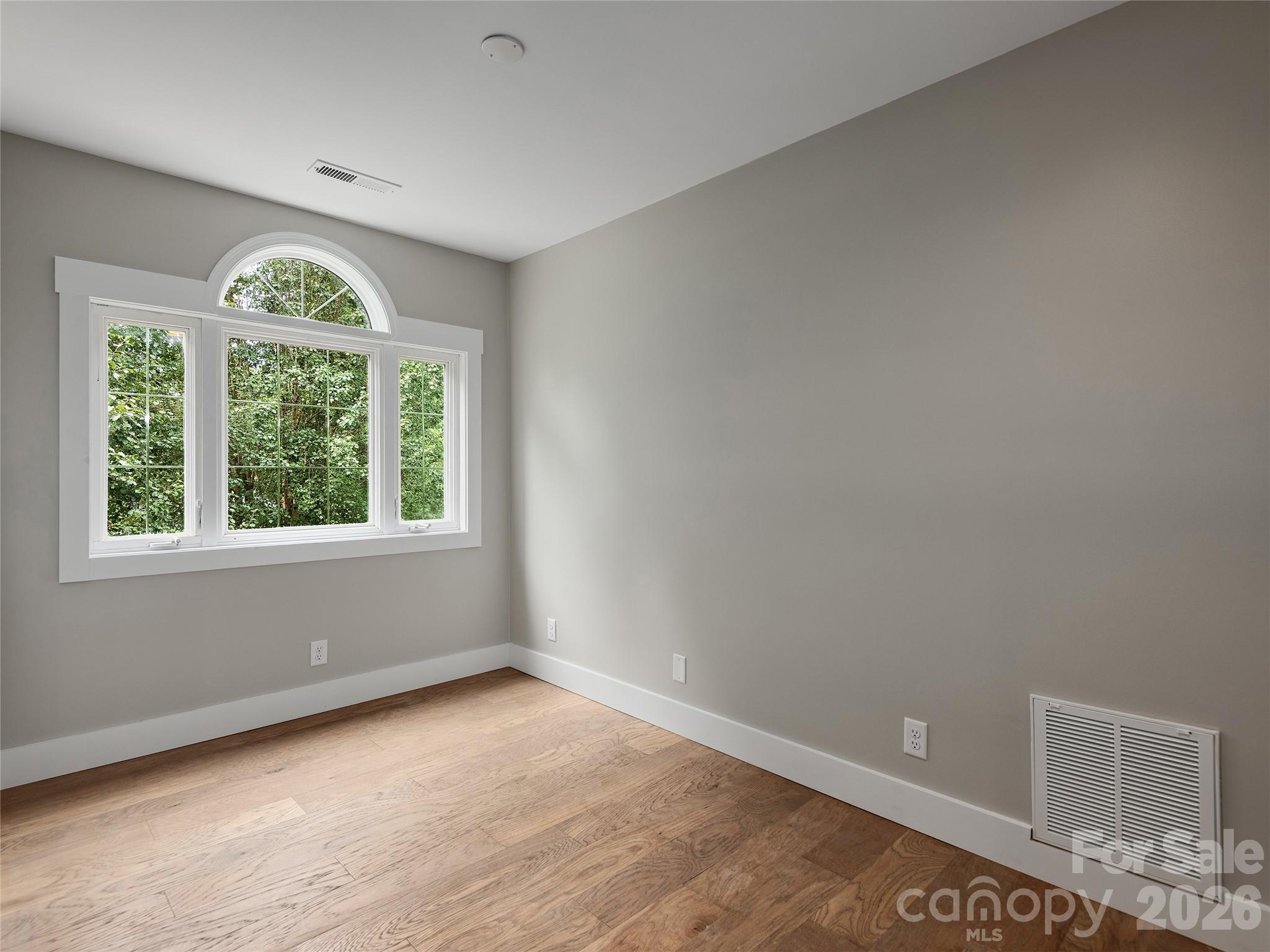 104 Arrowood Lane — Hendersonville