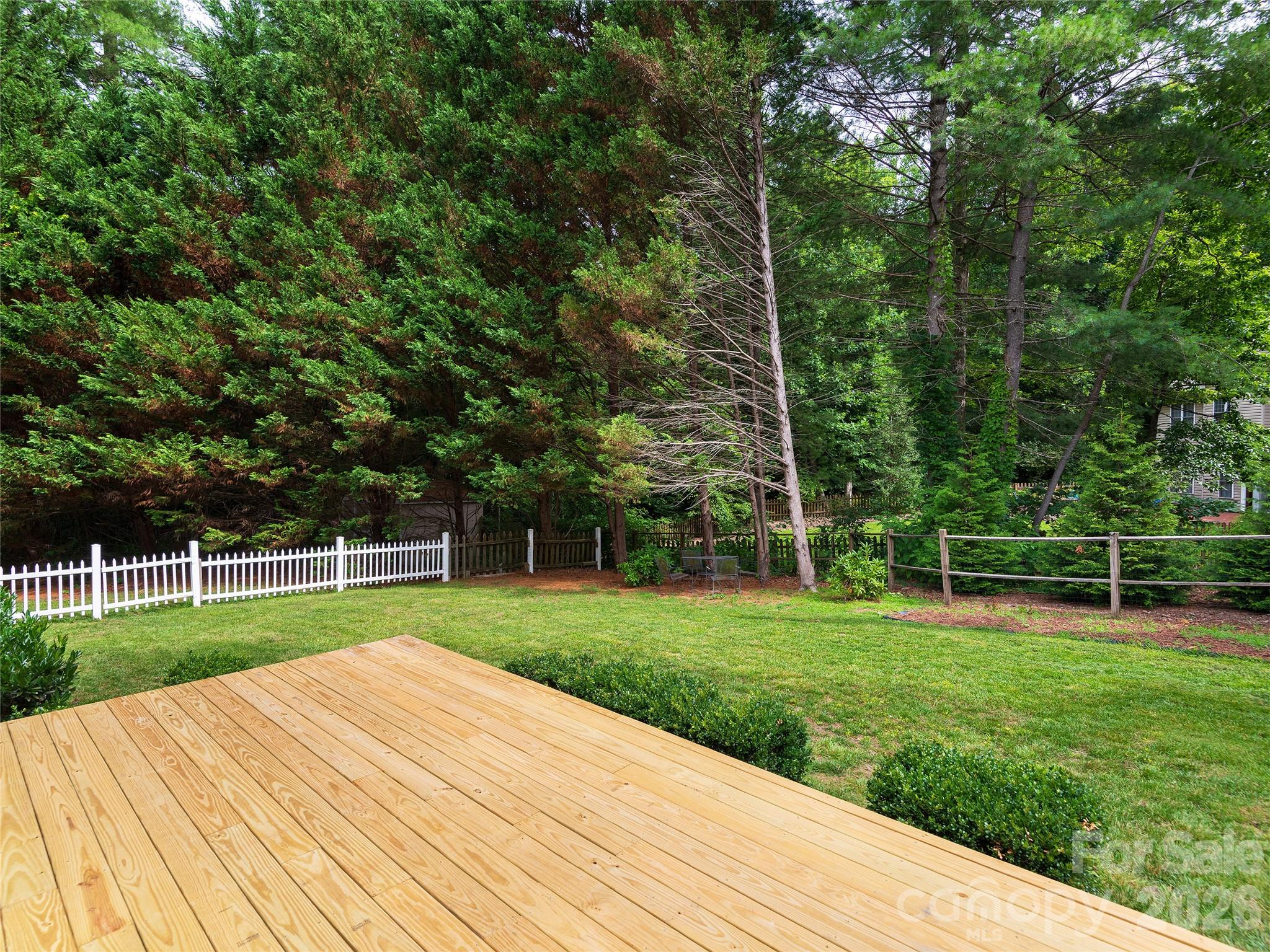 104 Arrowood Lane — Hendersonville