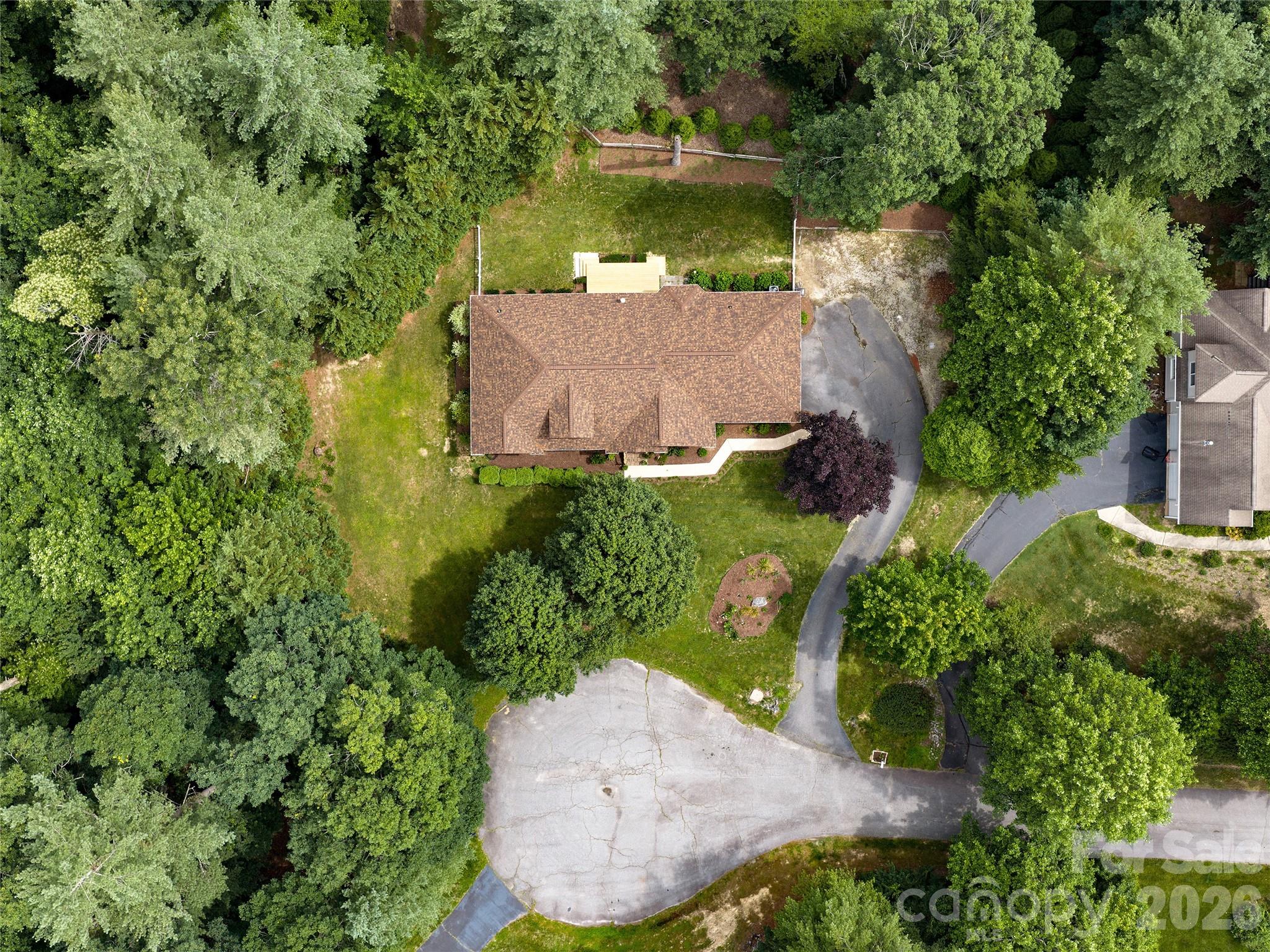 104 Arrowood Lane — Hendersonville