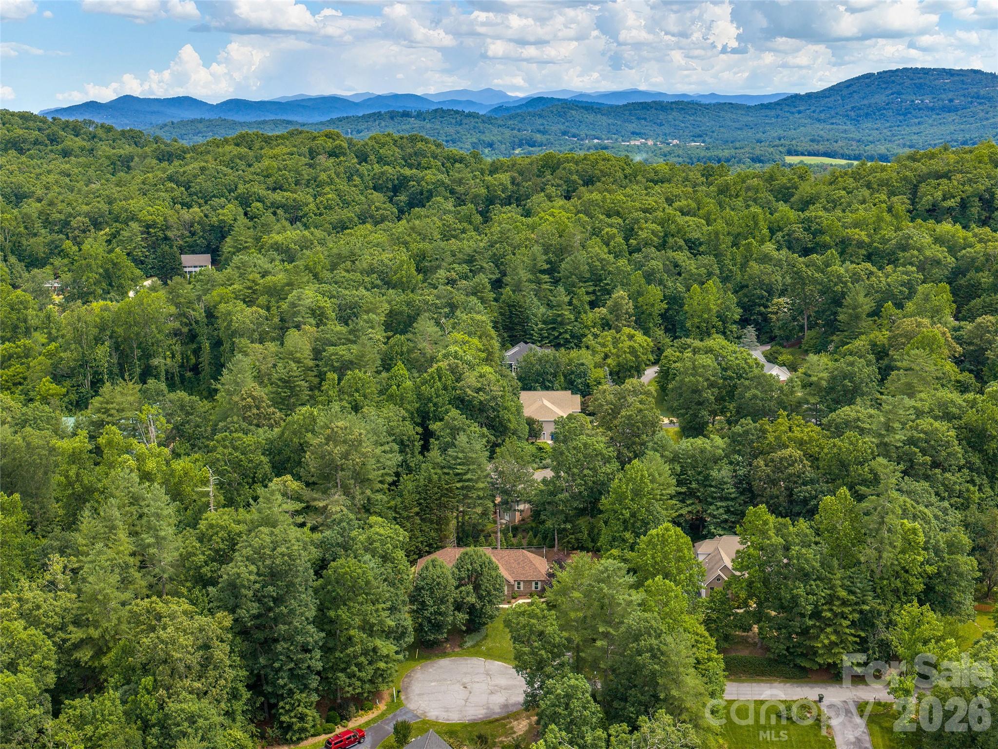 104 Arrowood Lane — Hendersonville
