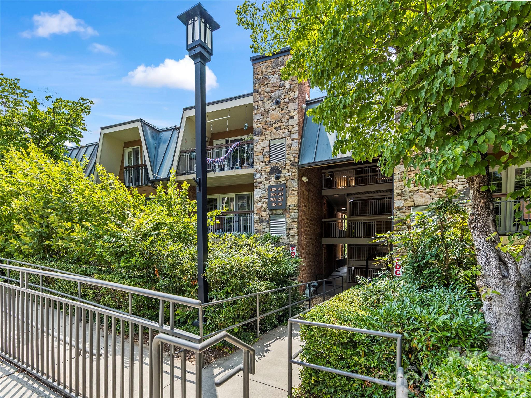 310 Bowling Park Road — Asheville
