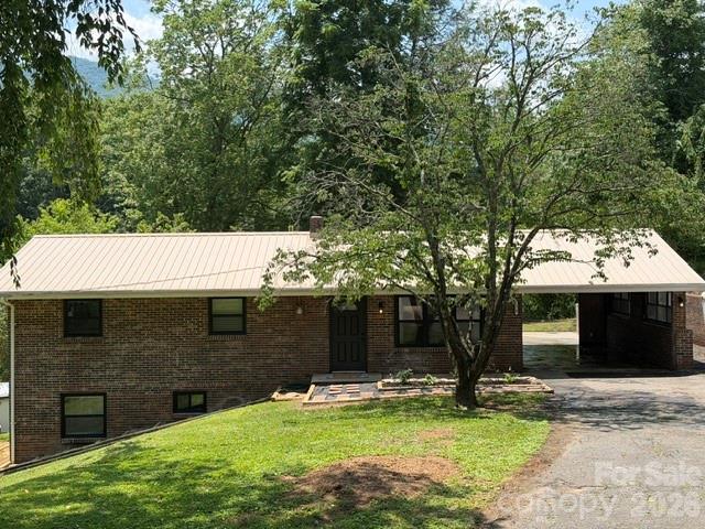 170 Clifton Avenue — Bryson City