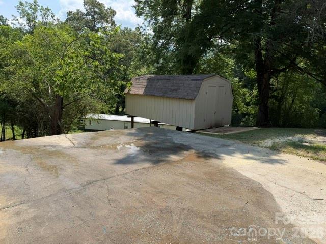 170 Clifton Avenue — Bryson City